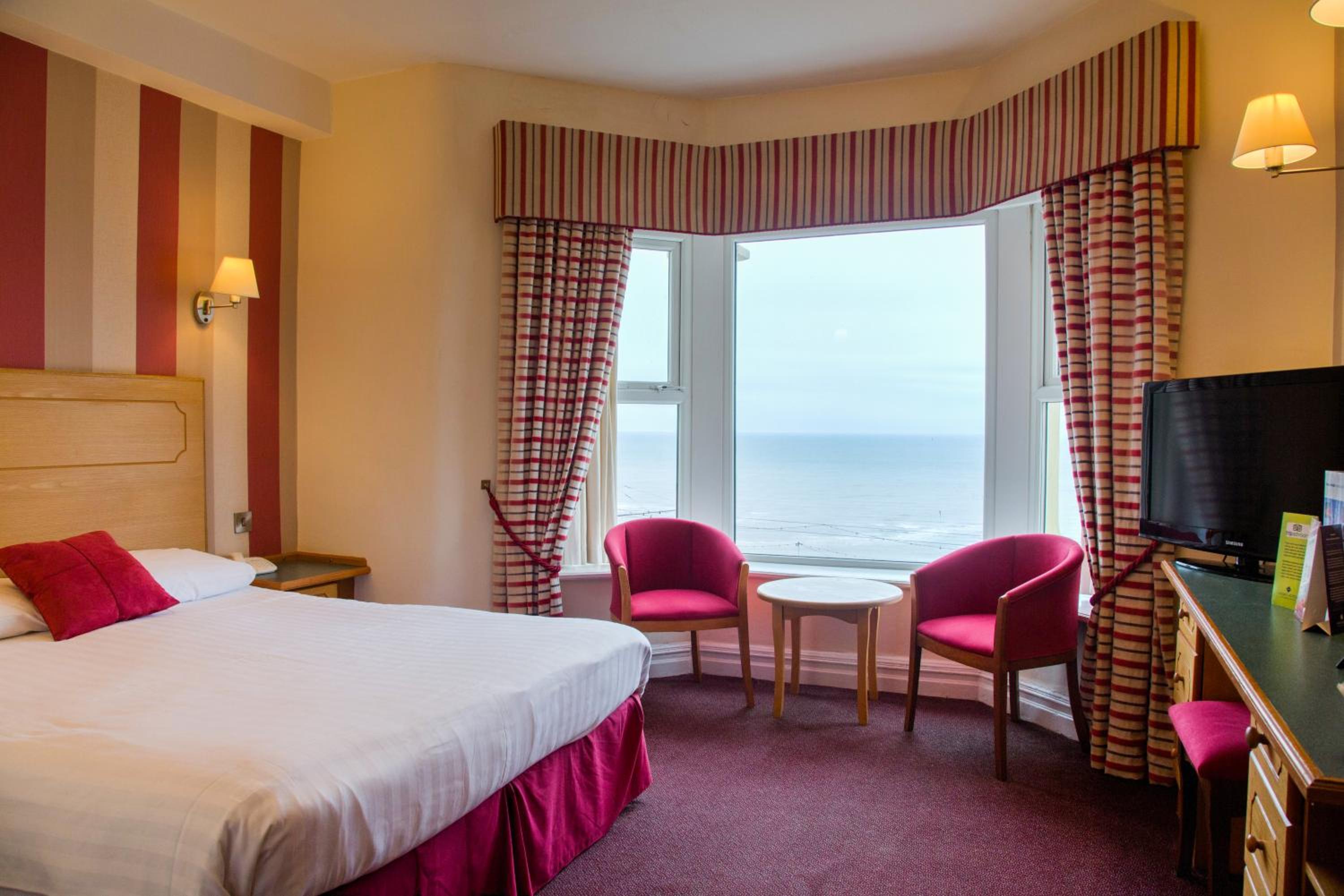Double Room with Bay View photo 1