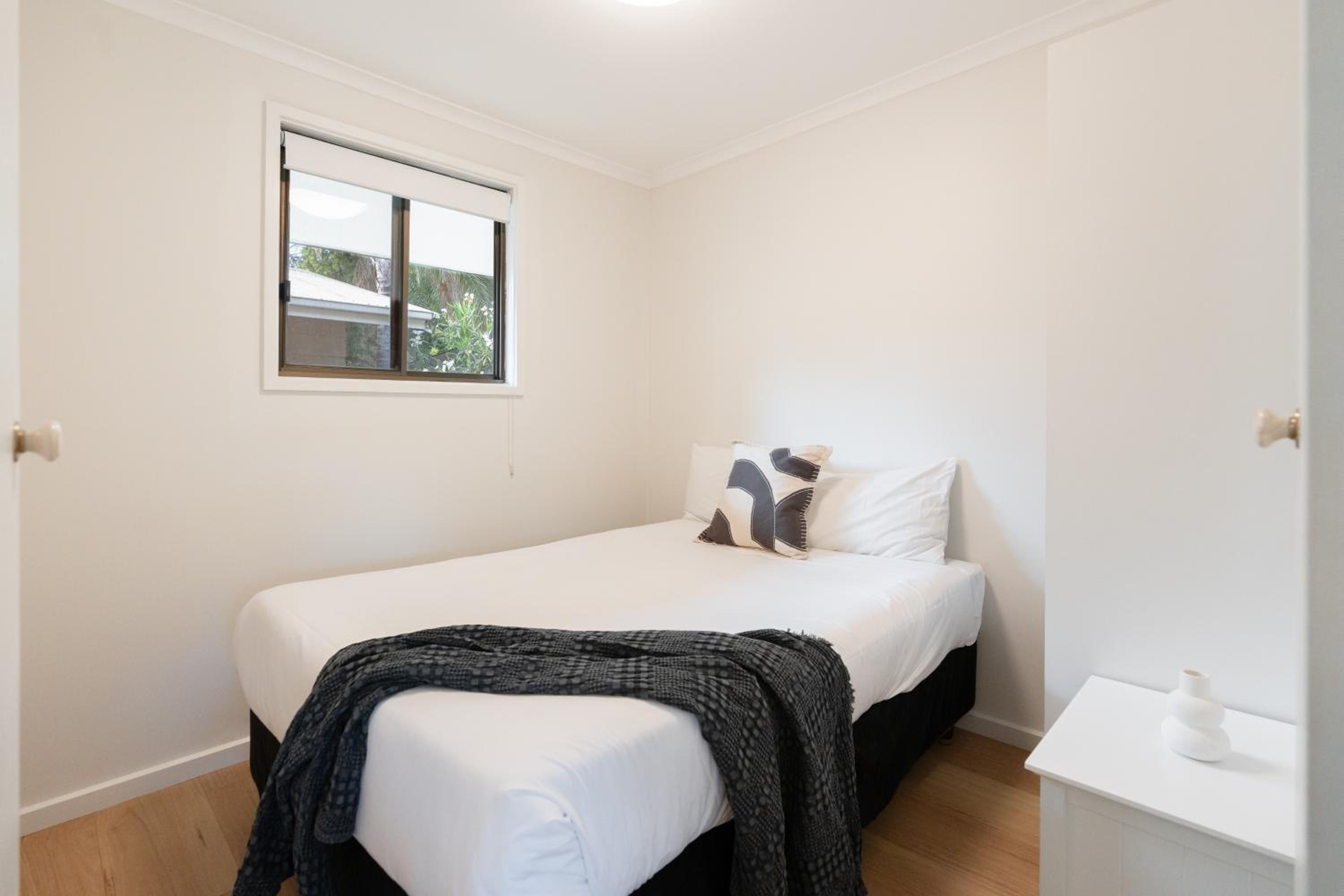 Queen Room with Balcony - Photo 2
