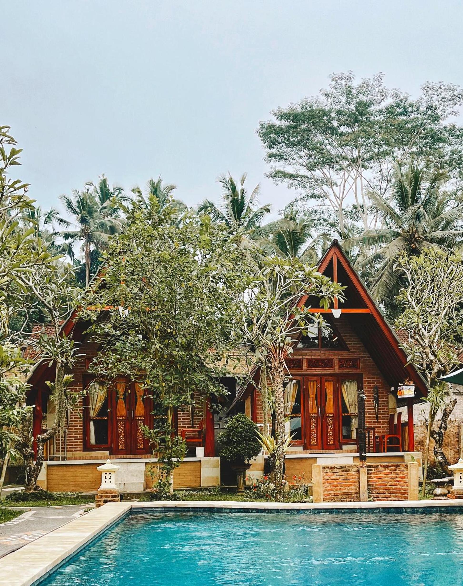 Deluxe Double or Twin Room with Pool Access