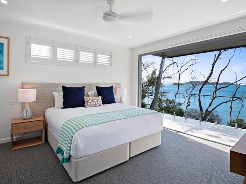 4 Bedroom seaview apartment – Apartment 1 photo 3