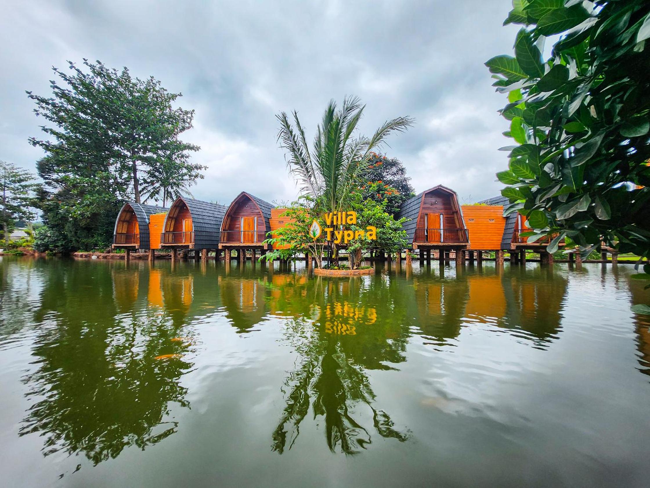 Double Room with Lake View (Exclude Resort Fee & Parking Fee) photo 3
