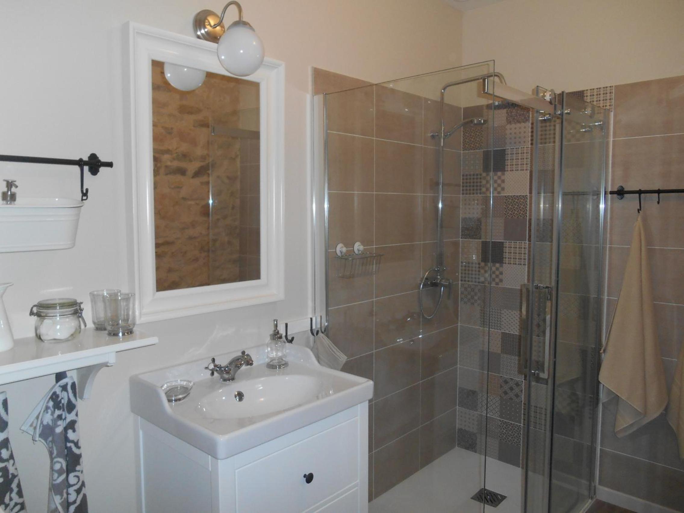 Triple Room with Private External Bathroom - Photo 7