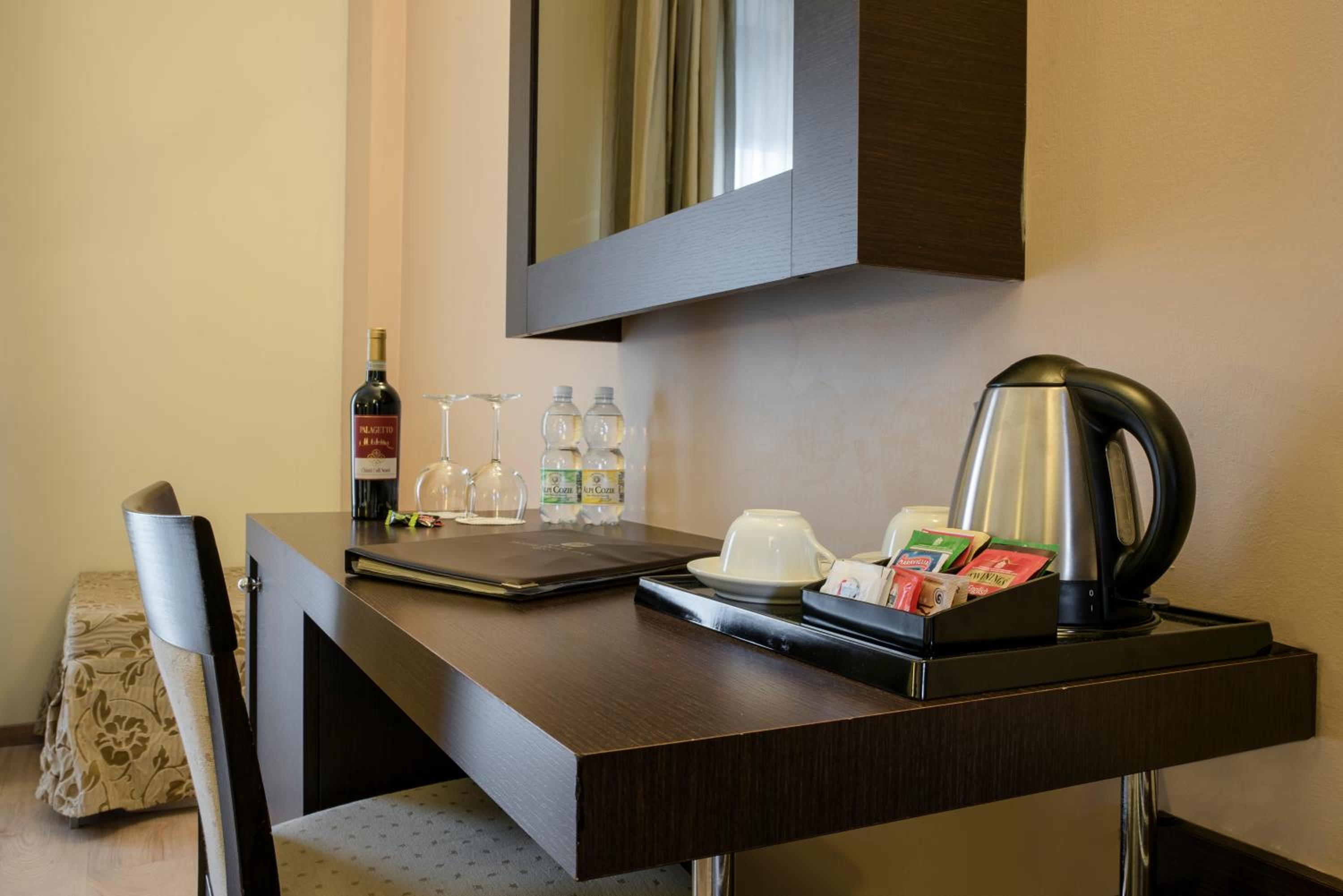Superior Double or Twin Room - Photo 3
