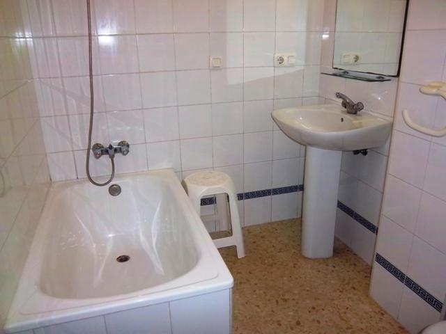 Double or Twin Room - Photo 9