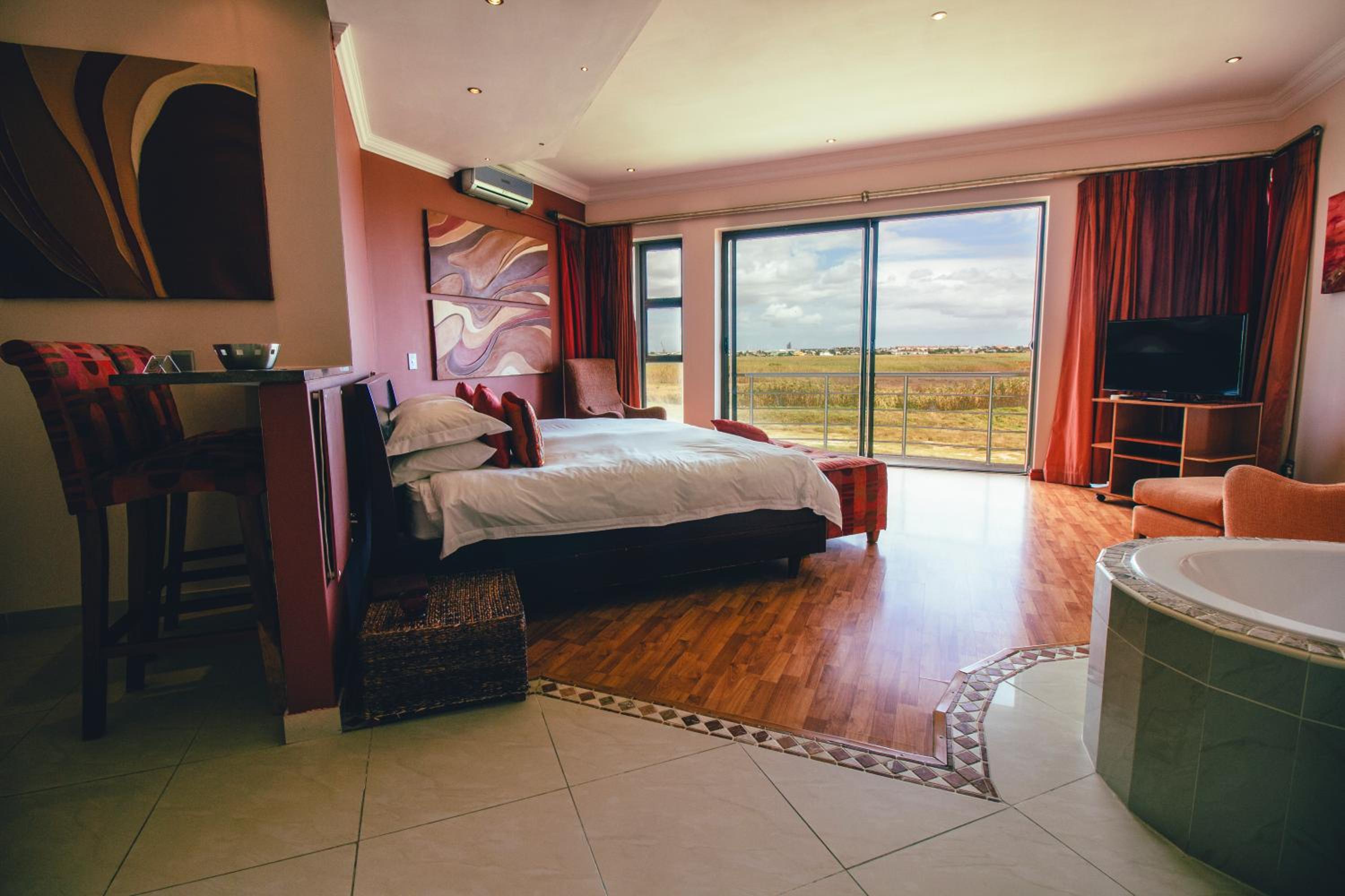 Presidential Suite with Mountain View