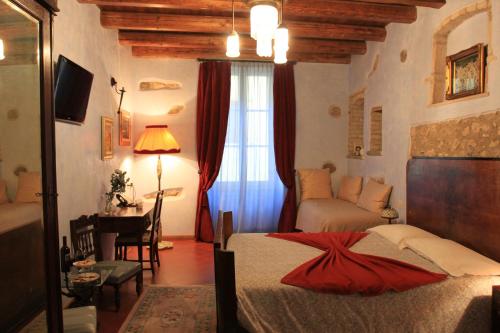 Double Room - Photo 17
