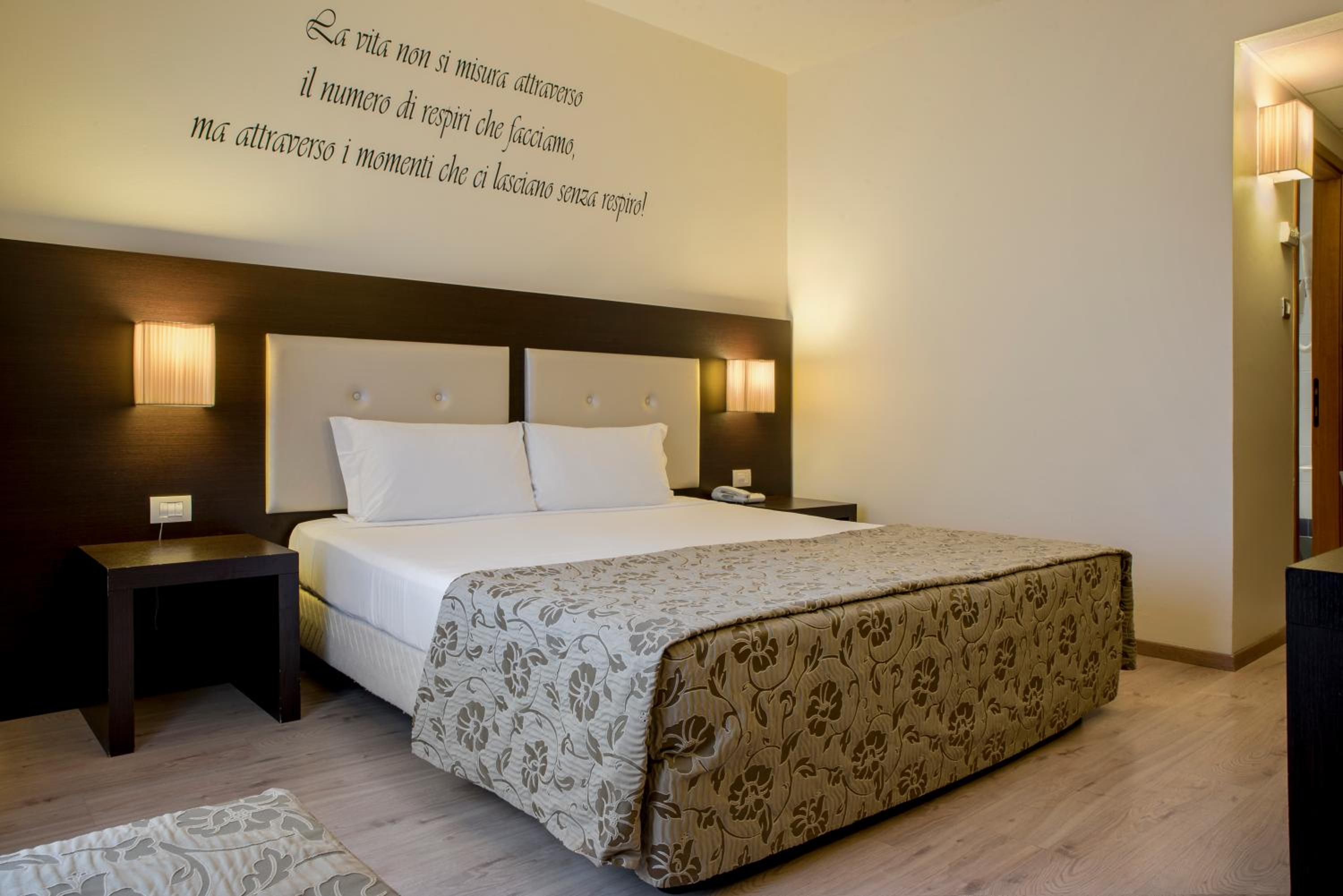 Double or Twin Room - Photo 1