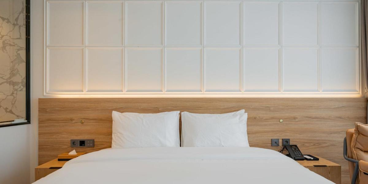 Superior King Room - Photo 8