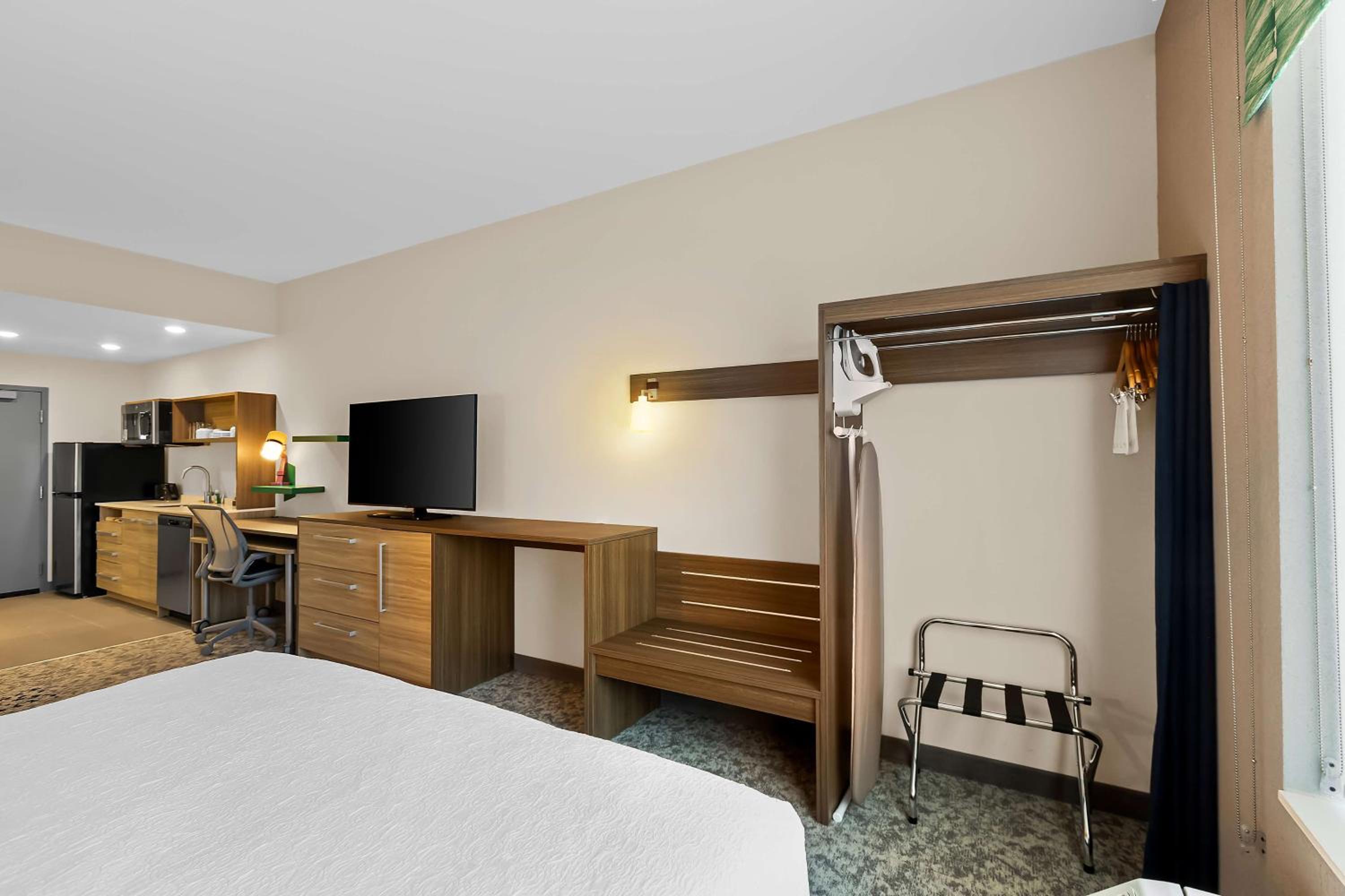 King Studio Suite - Photo 1