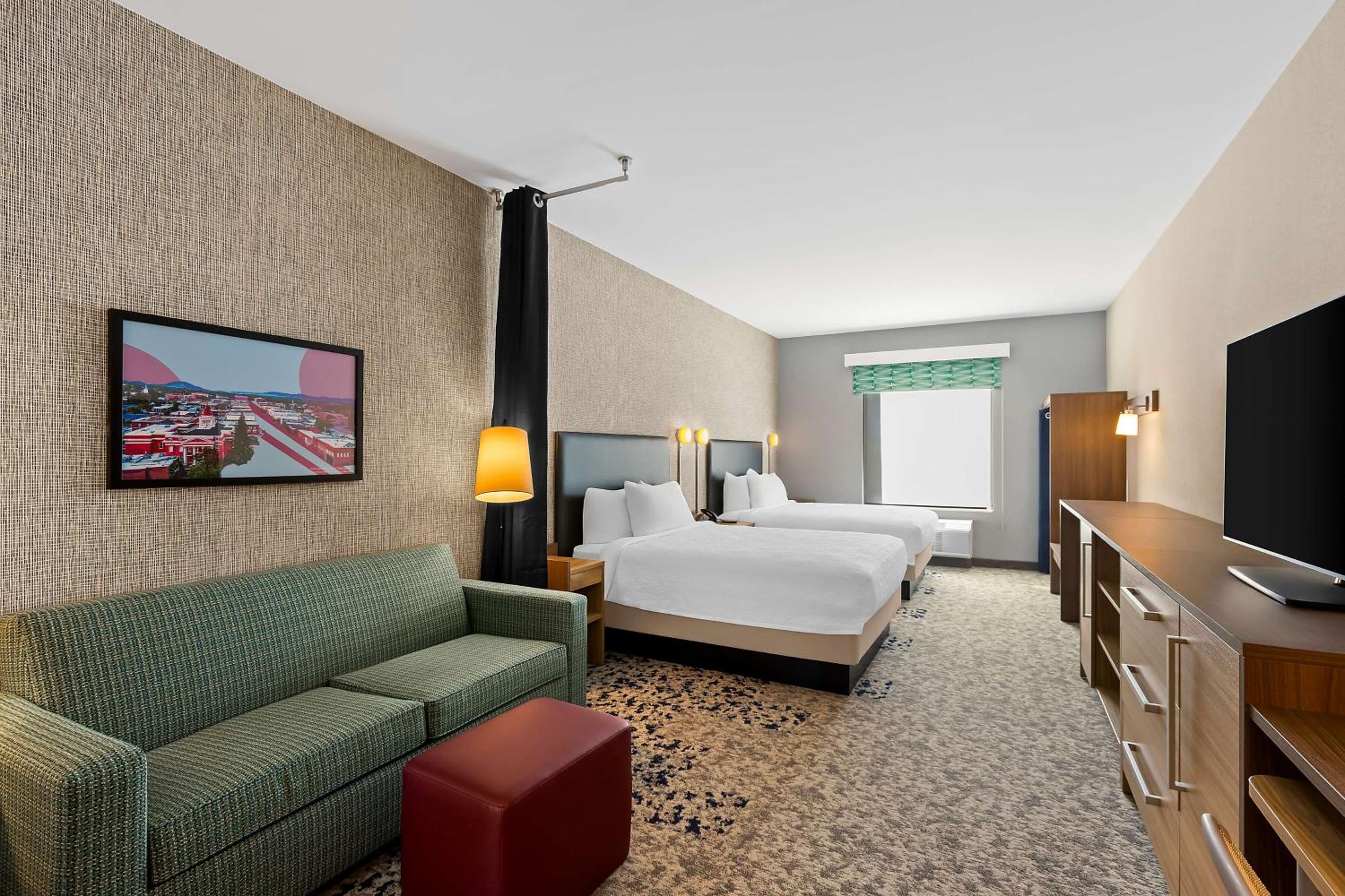 Studio Suite with Two Queen Beds - Photo 2