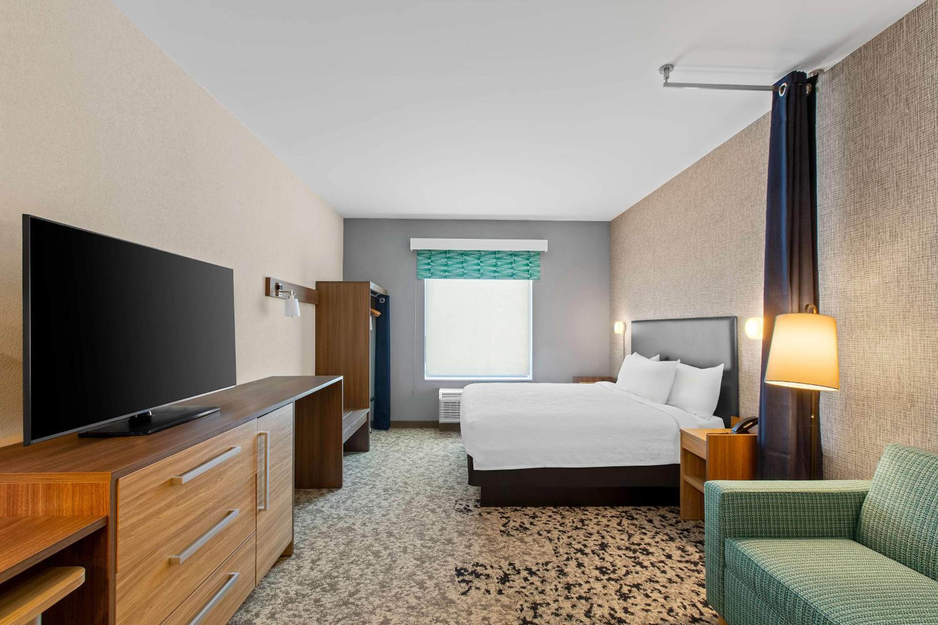 King Studio Suite - Photo 3