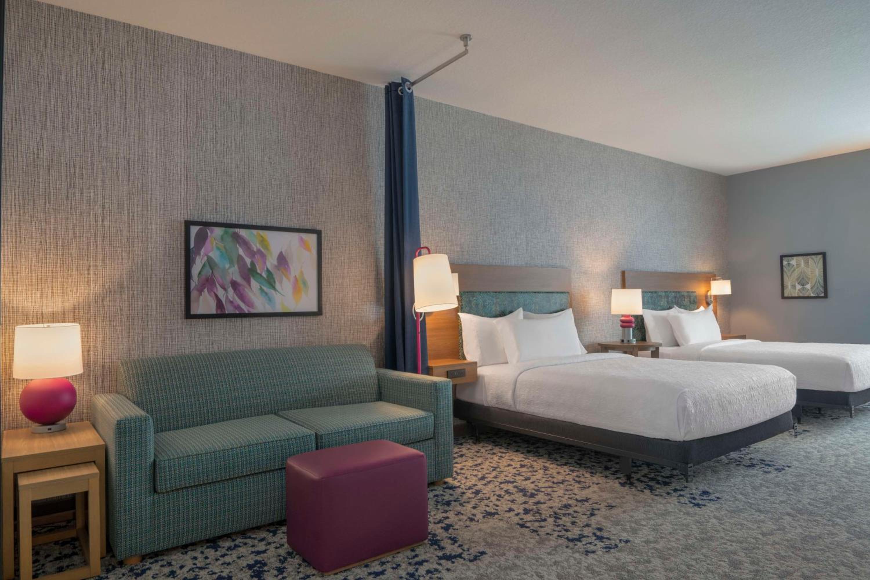 Studio Suite with Two Queen Beds - Photo 2