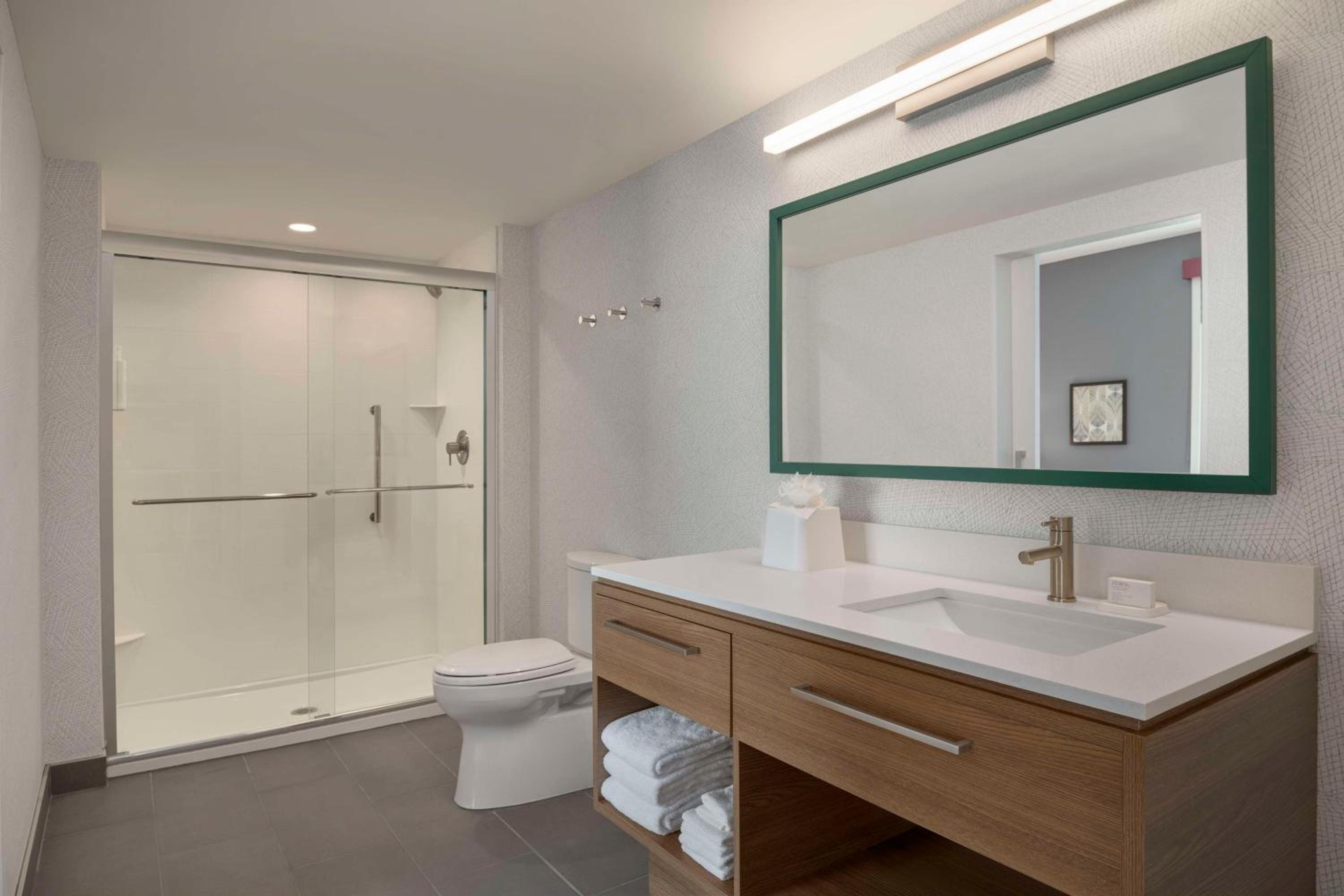 King Studio Suite - Photo 9