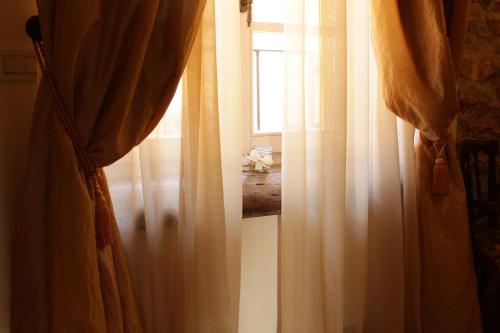 Double Room - Photo 18