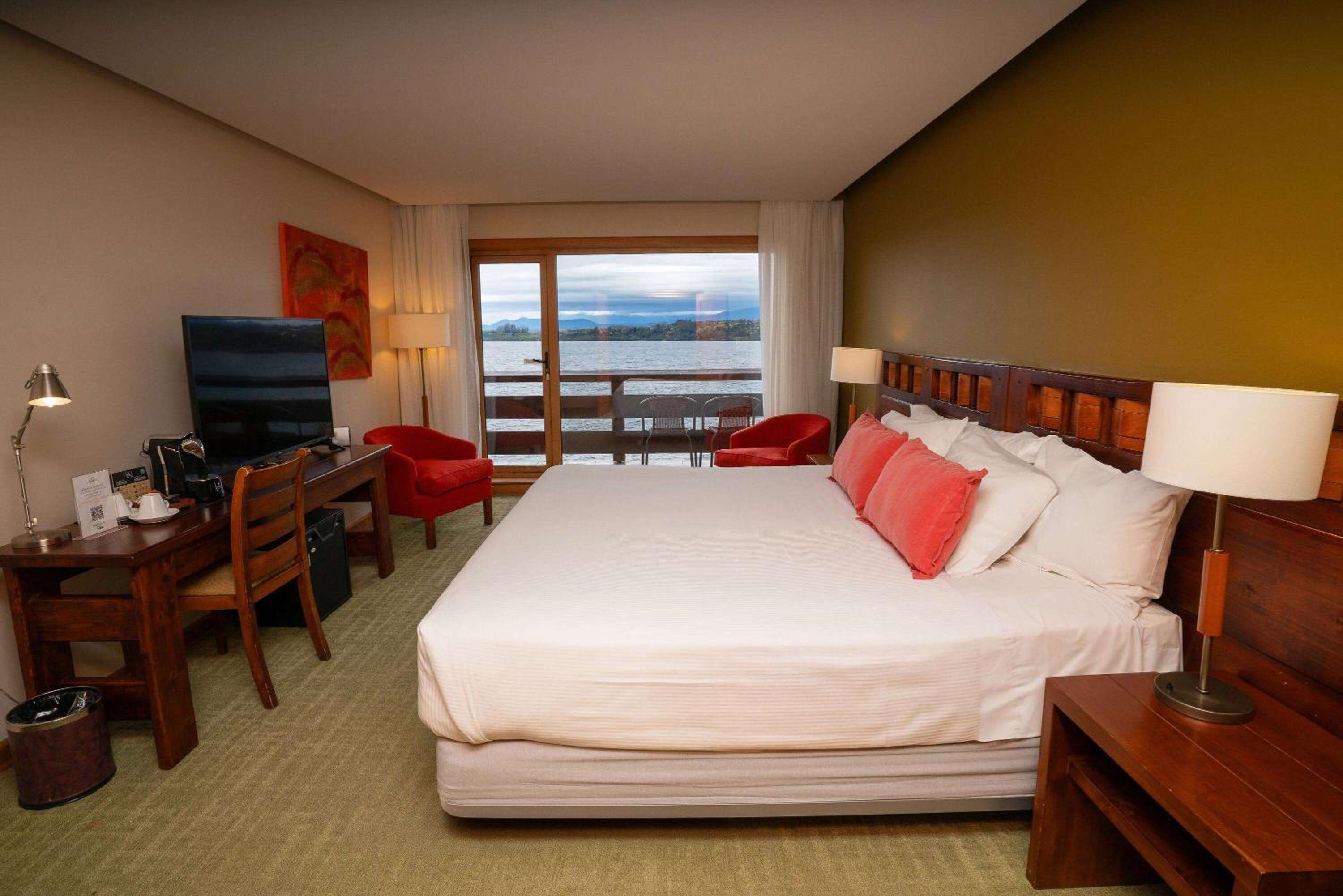 Deluxe Double or Twin Room photo 2