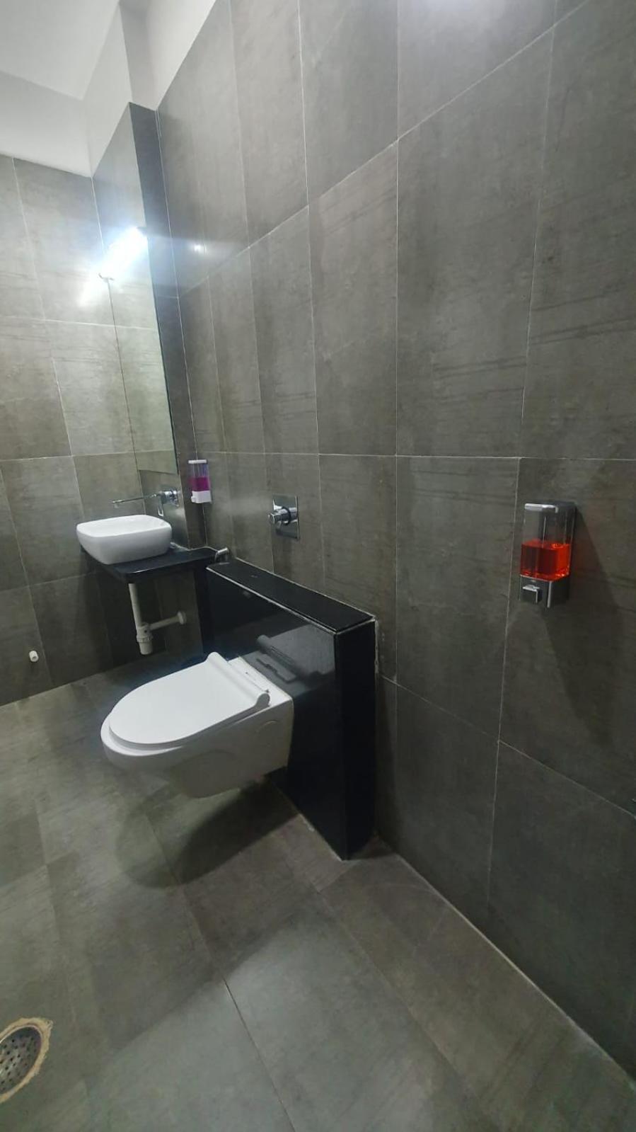 Deluxe King Room photo 3