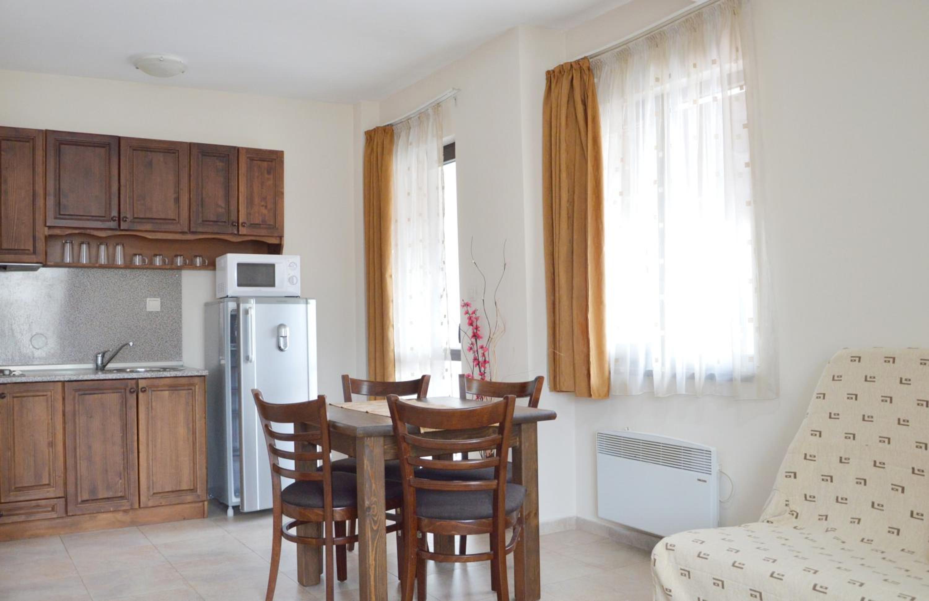 Family Apartment - Photo 10