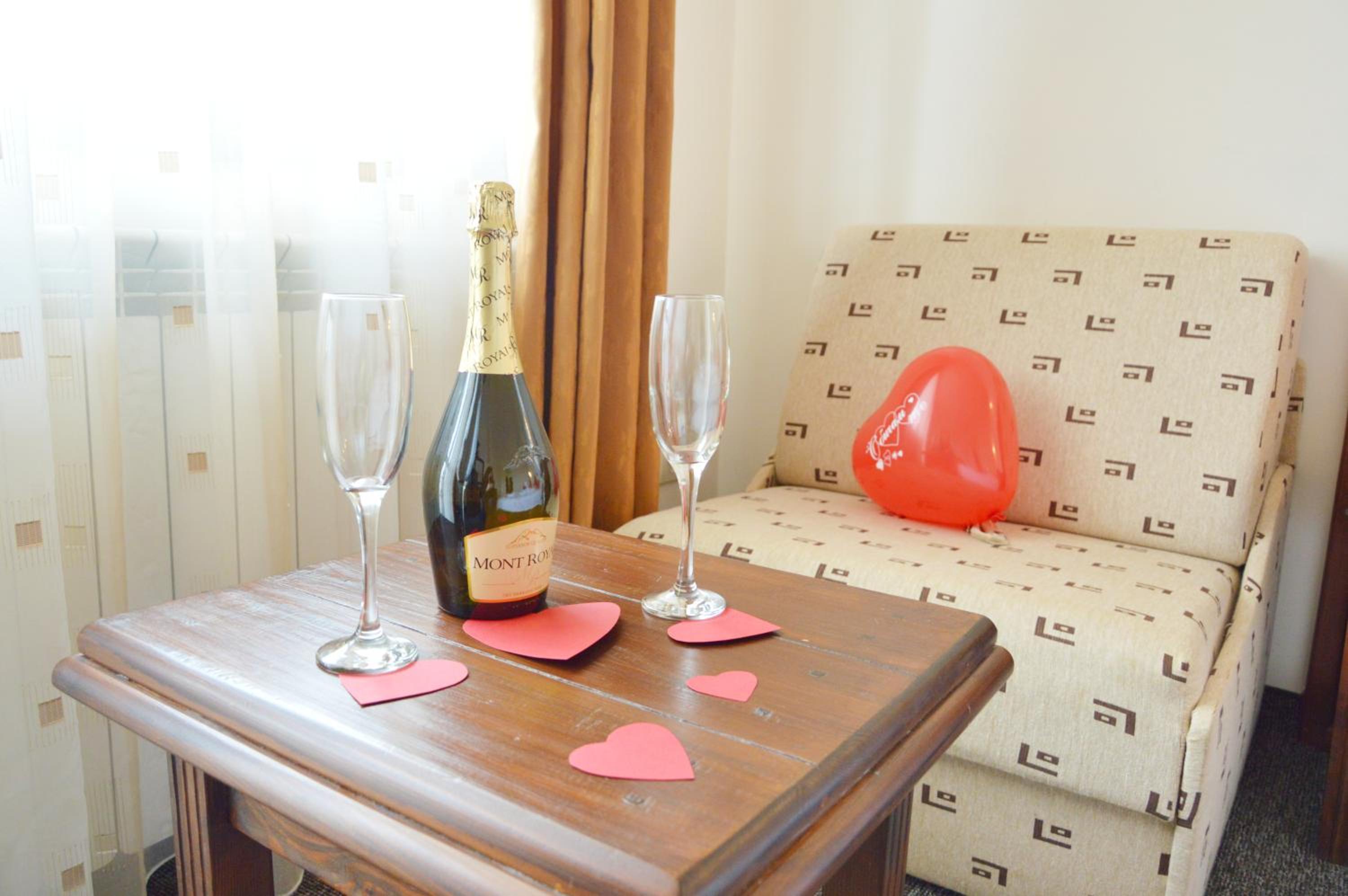 Double or Twin Room - Photo 2