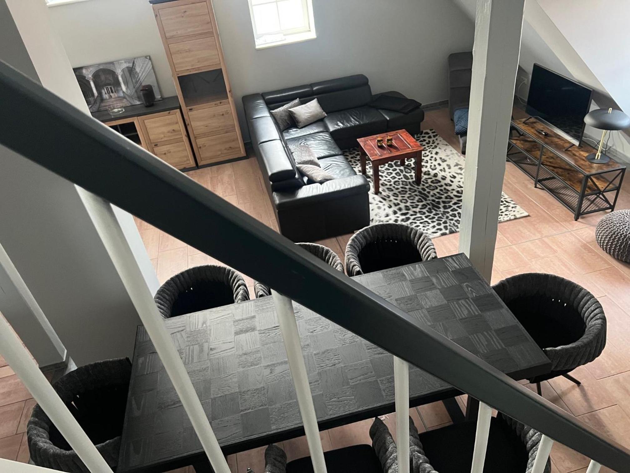 Apartment - Split Level photo 3