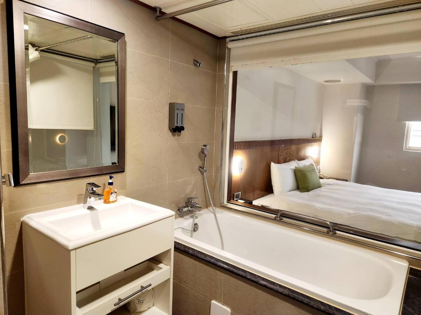 Deluxe Double Room - Photo 2