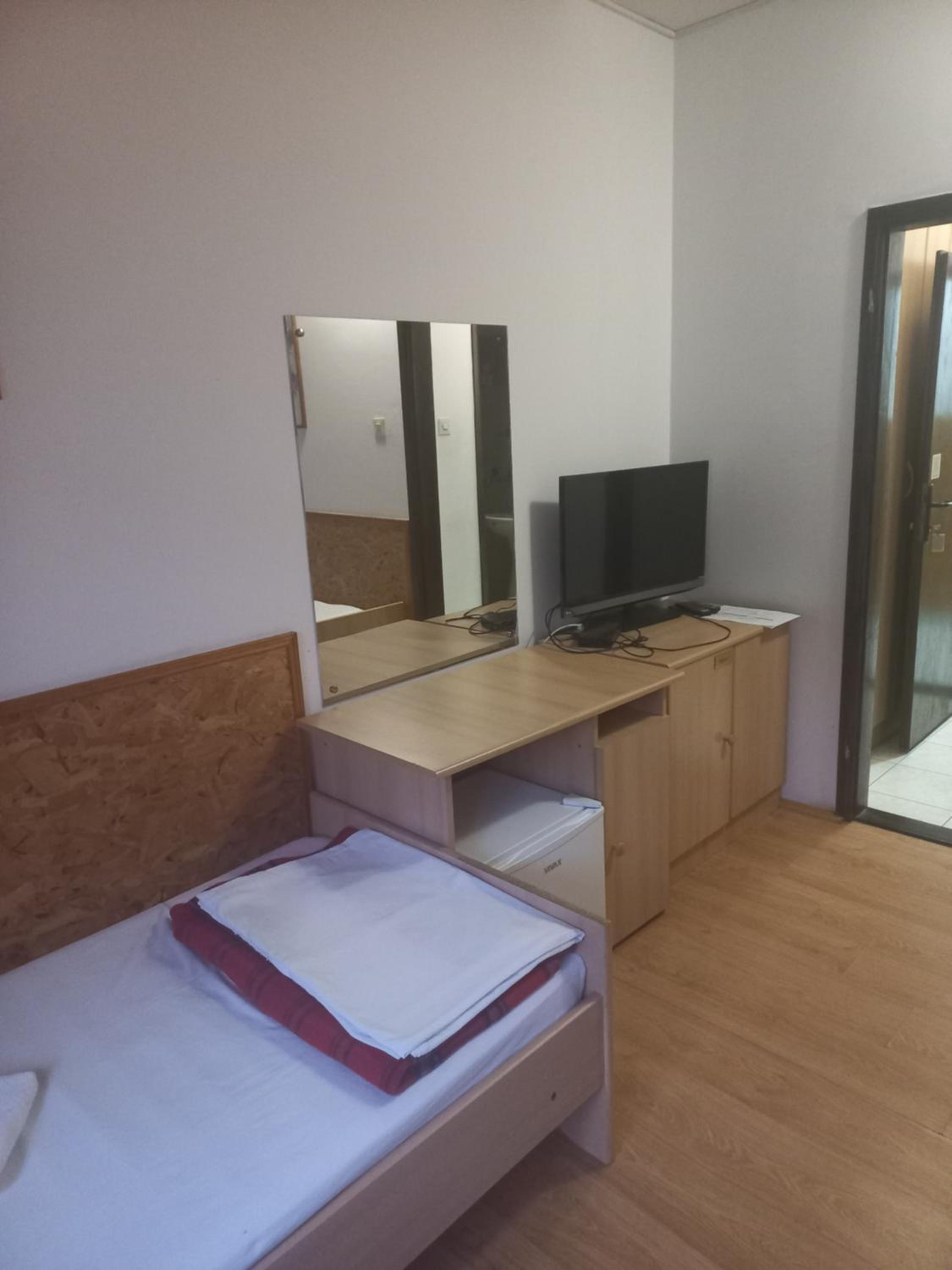 Quadruple Room with Private Bathroom