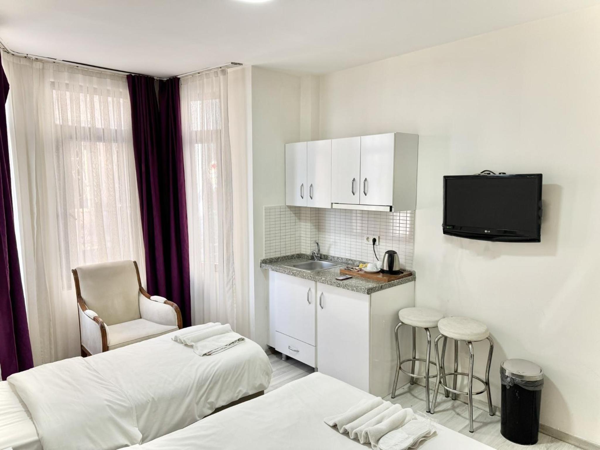 Triple Room photo 2