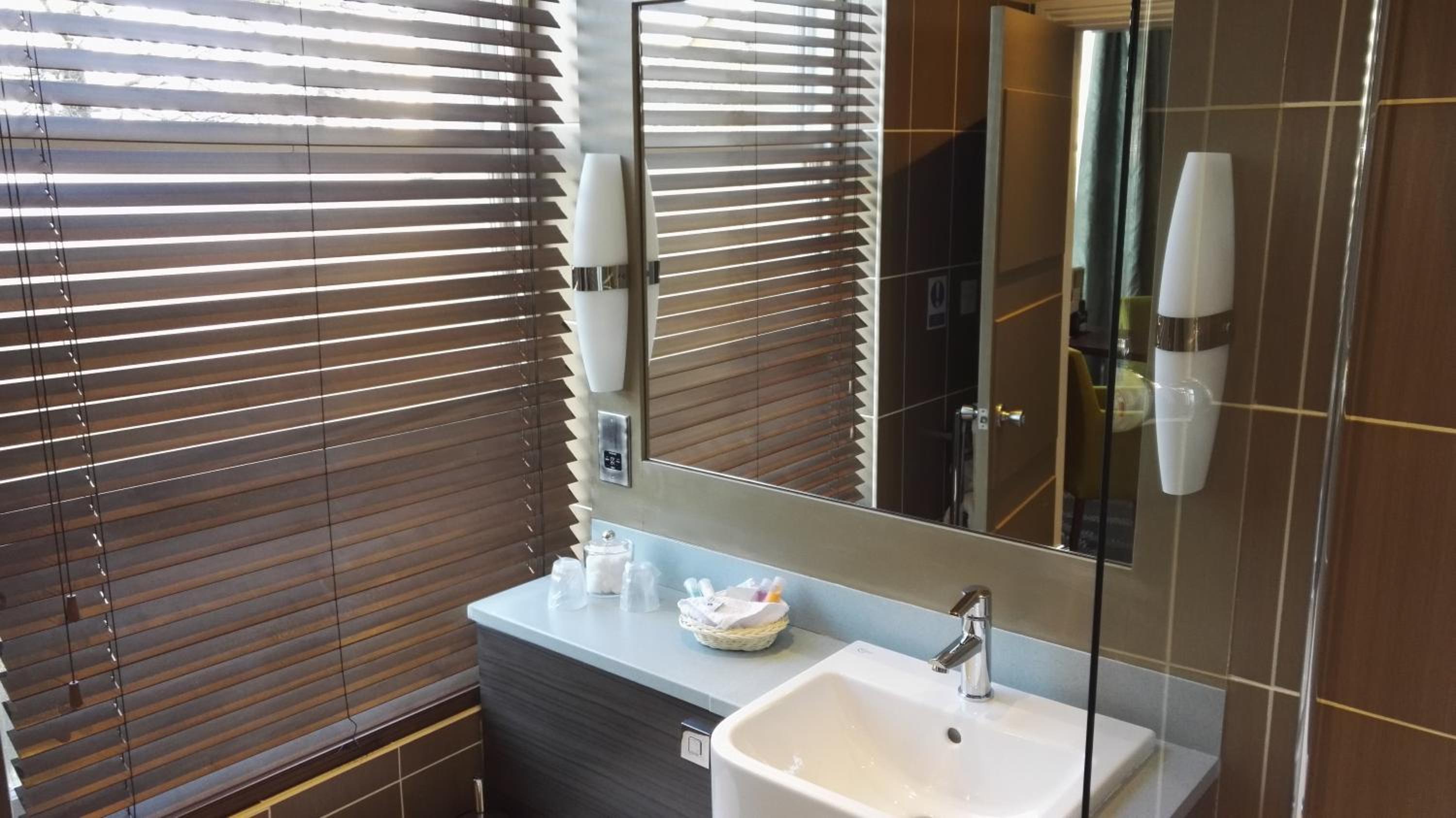 Executive Twin Room - Photo 3