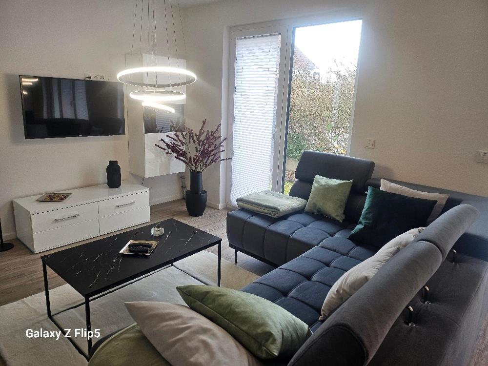 Two-Bedroom Apartment with Balcony and Terrace photo 3