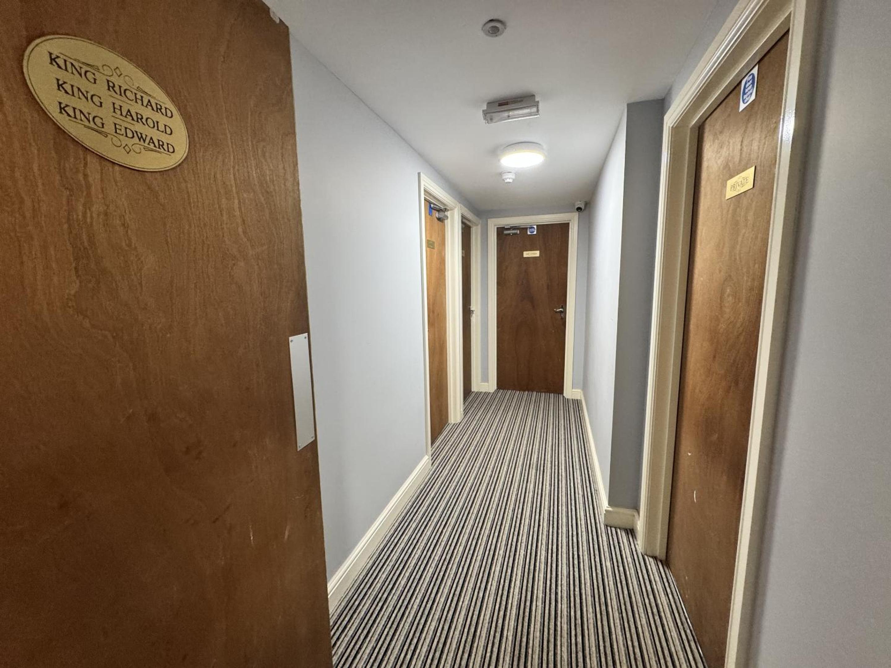 Deluxe Double Room with Shower photo 1