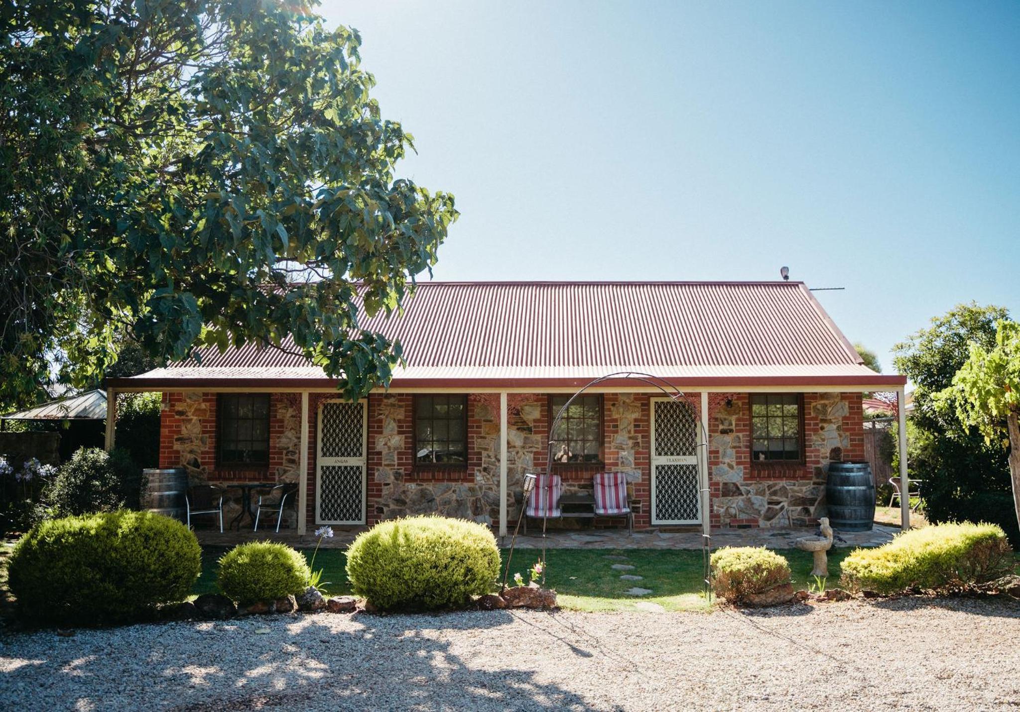 Deluxe Queen Cottage - Angas photo 3