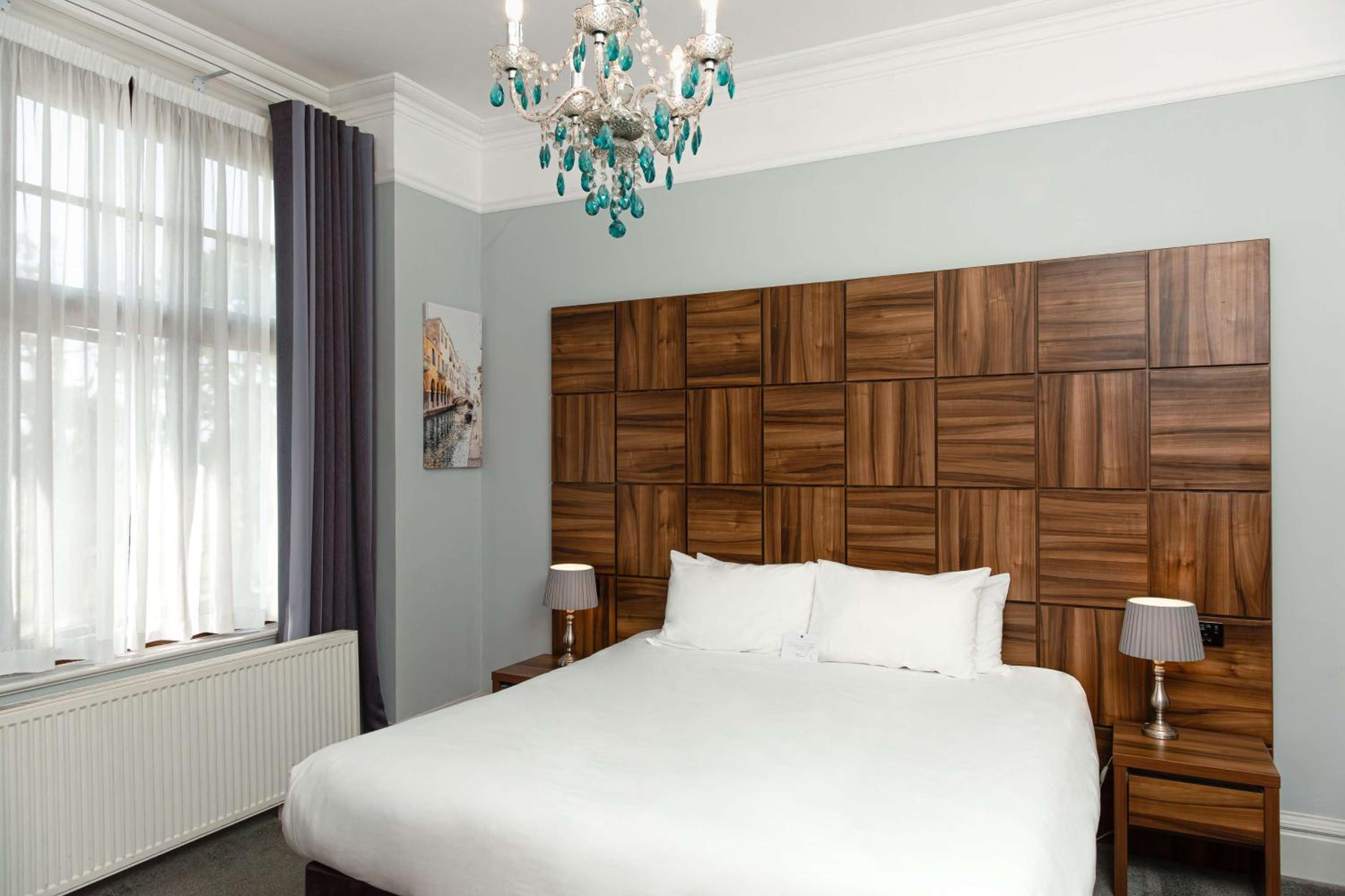 Standard Room photo 2