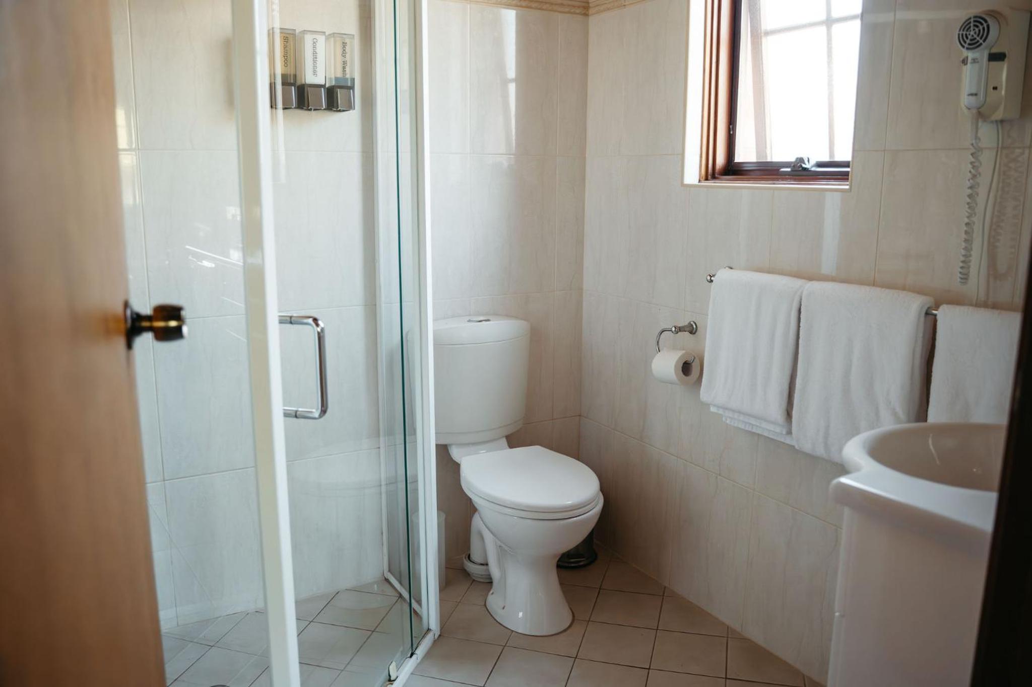 Deluxe Queen Cottage - Flaxman