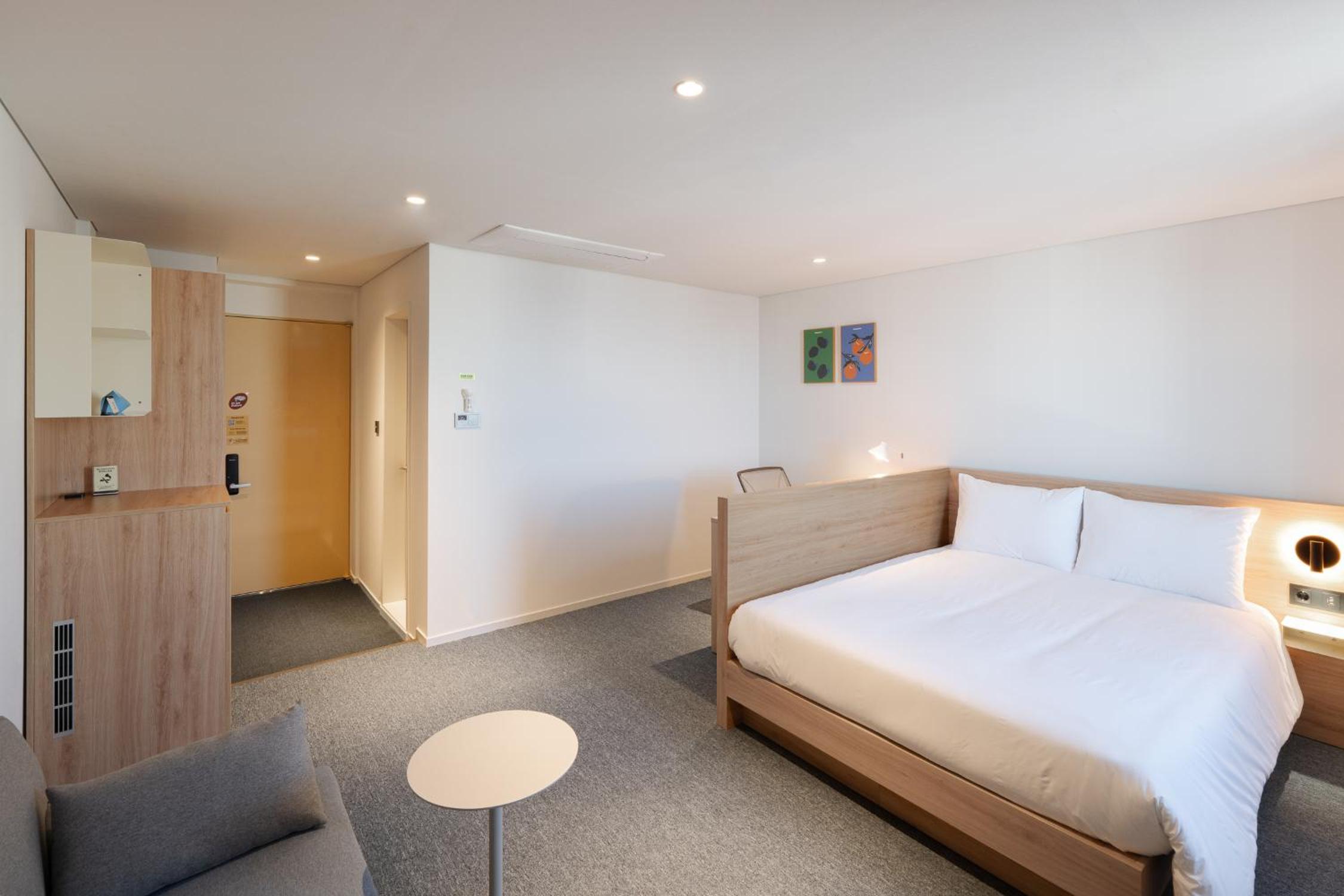 Double Room - Photo 2