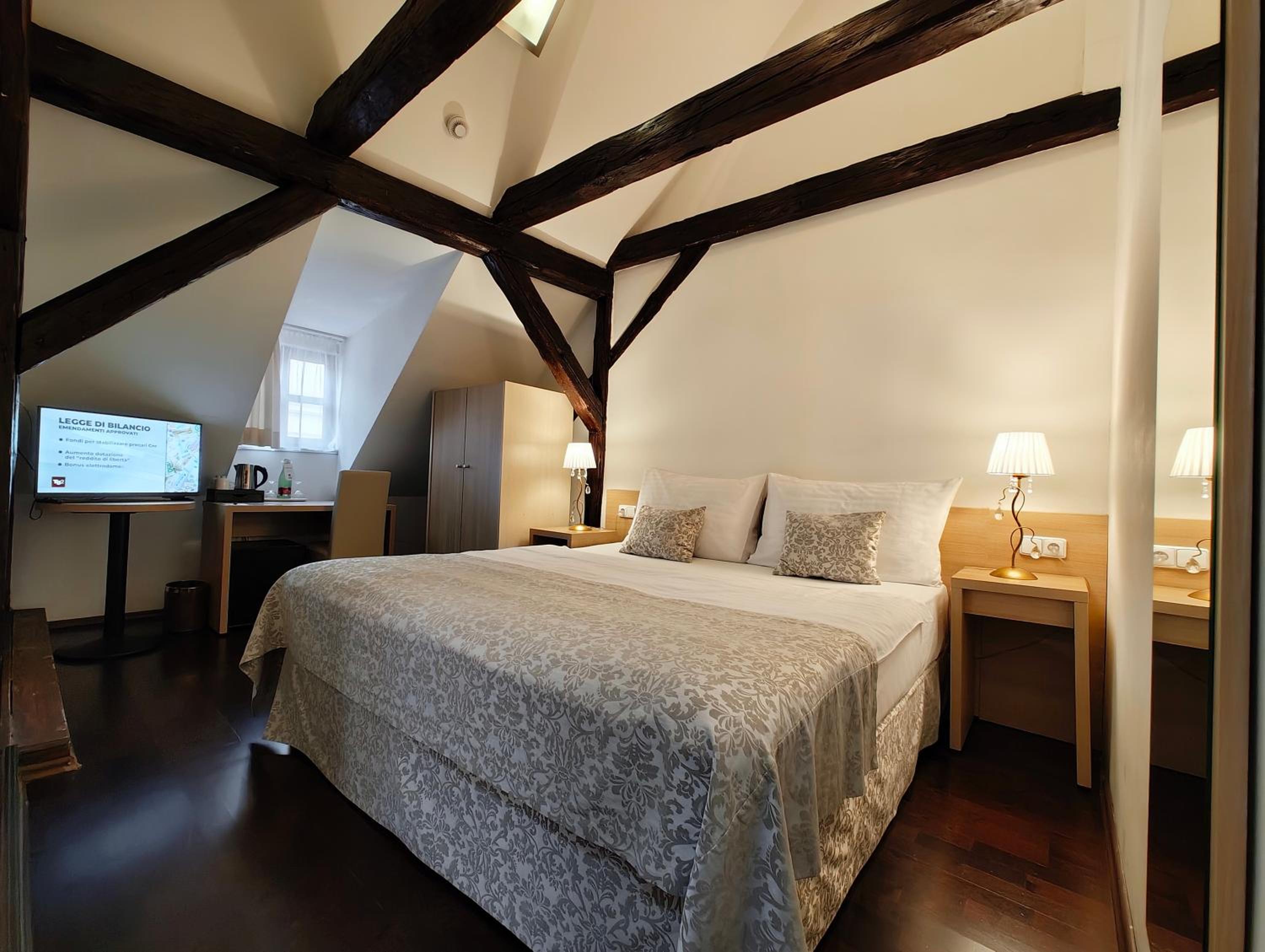 מלון ליטל קינג או מלוואזה פראג — Standard Double Room