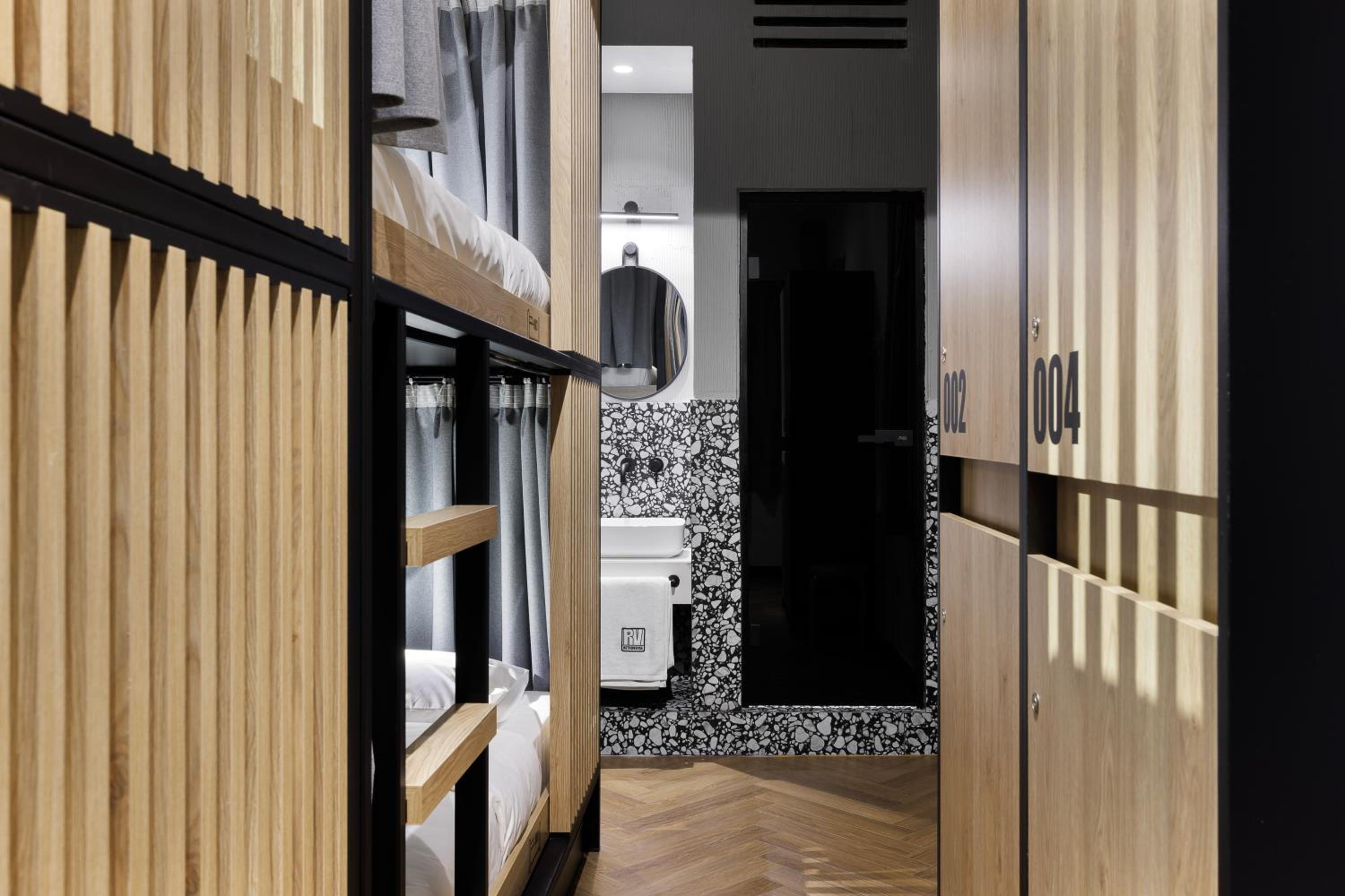 Private Dorm with Ensuite Bathroom photo 3