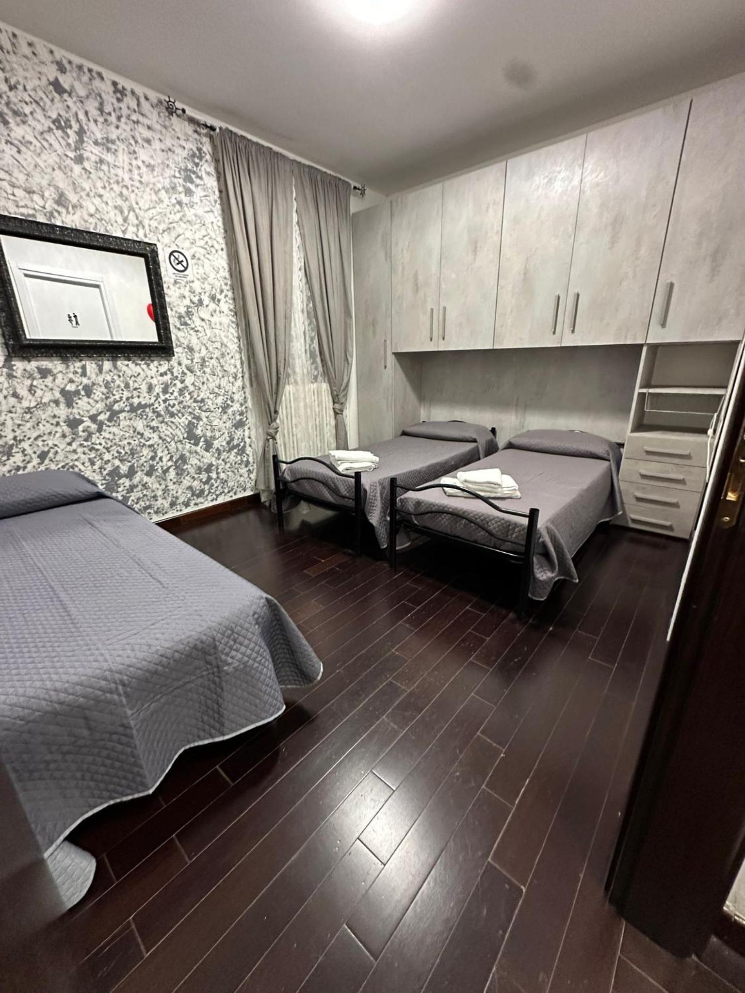 Double or Twin Room with Pool View photo 1