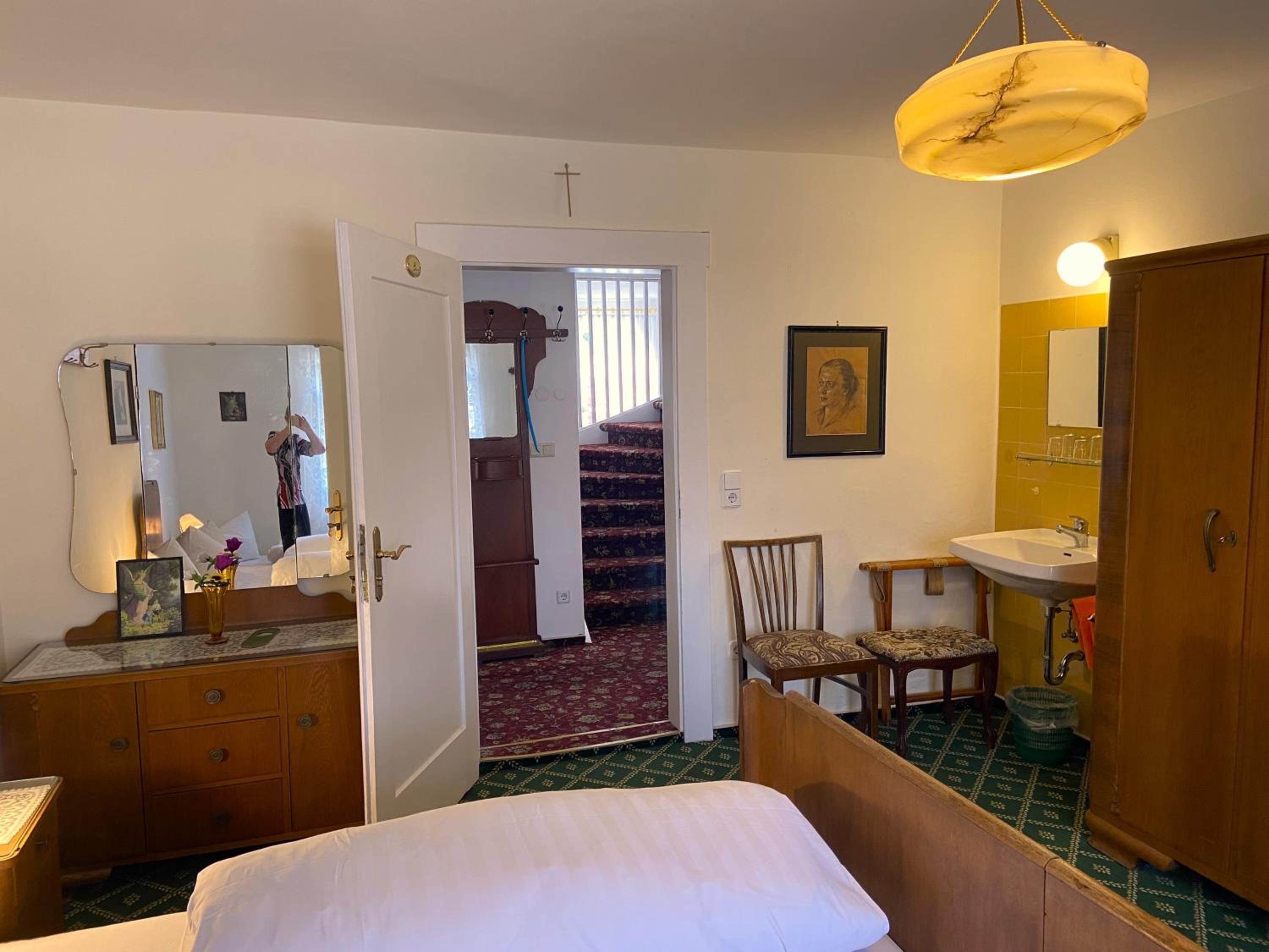 Quadruple Room with Shared Bathroom