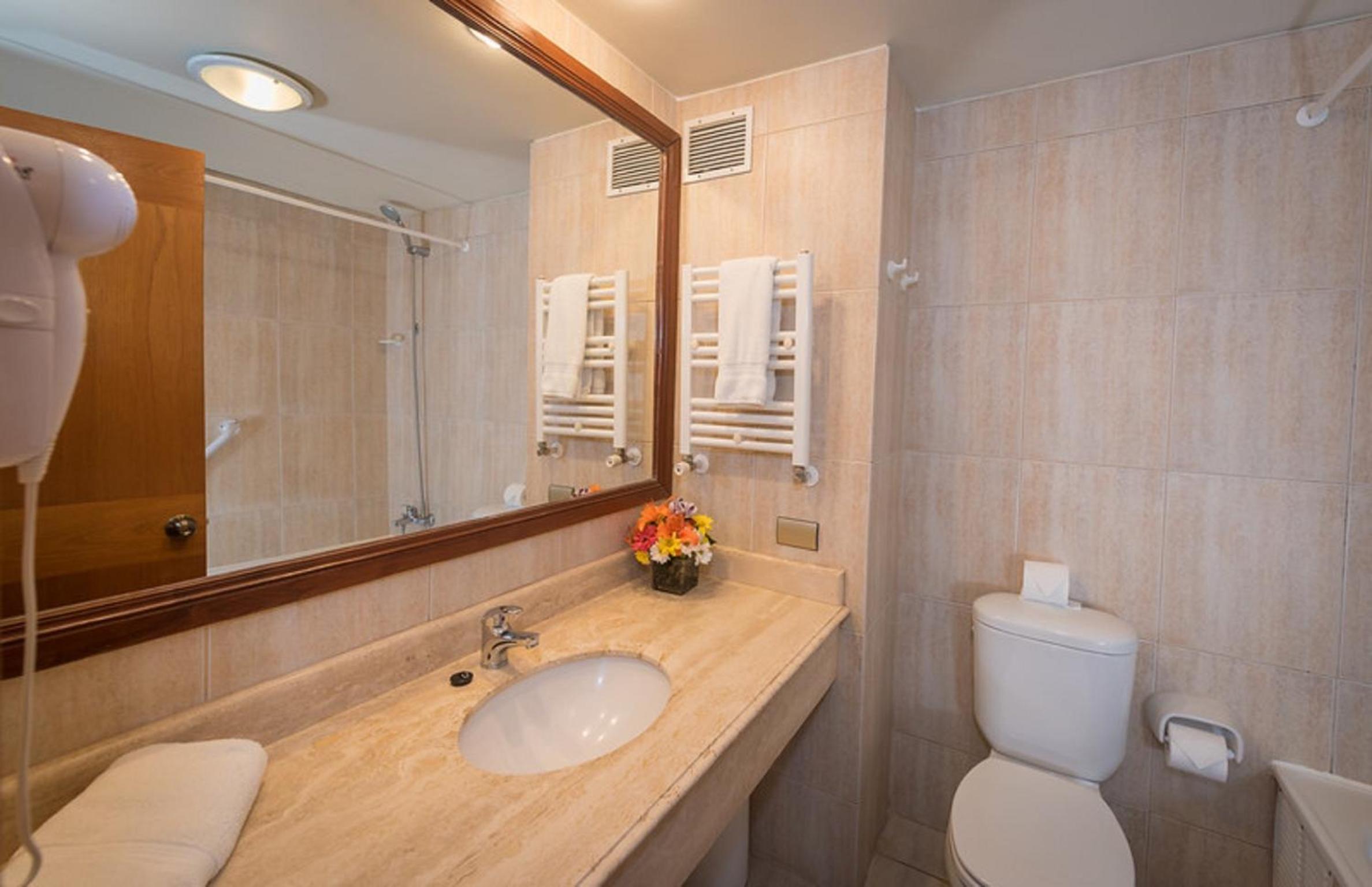 Superior Twin Room - Photo 3