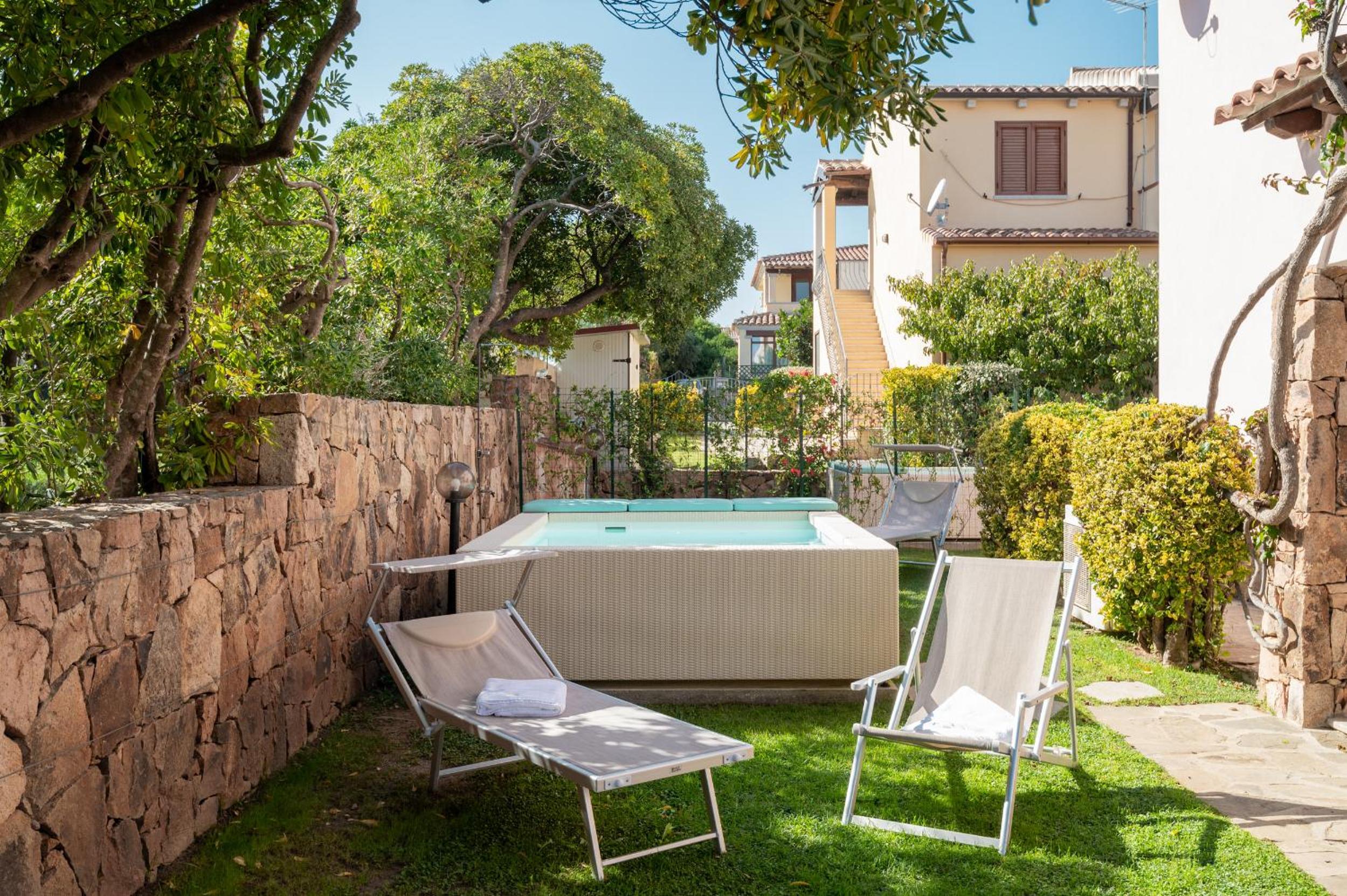 Two-Bedroom Apartment with Private Pool - First Floor