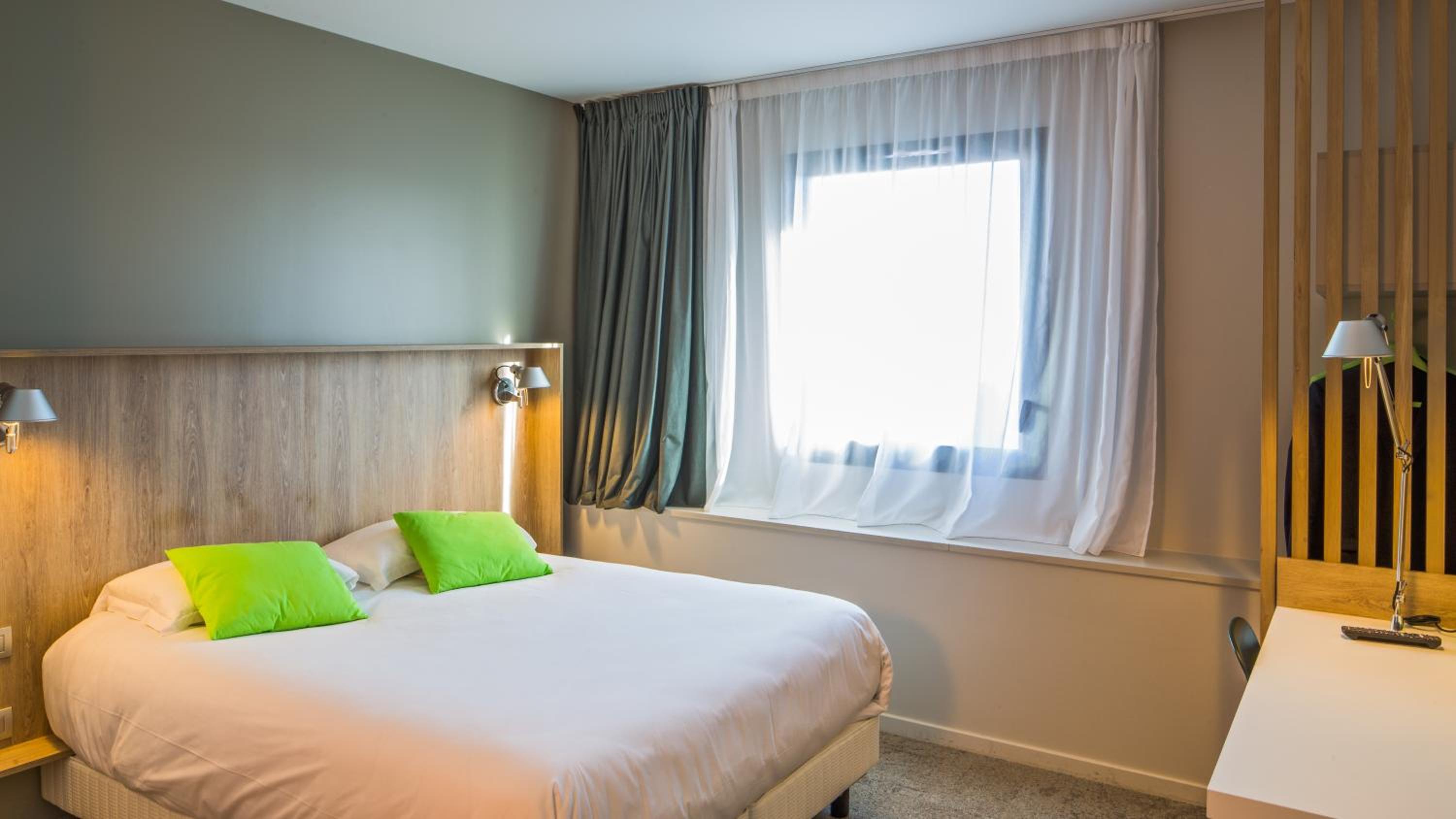 Standard Double Room - Photo 2