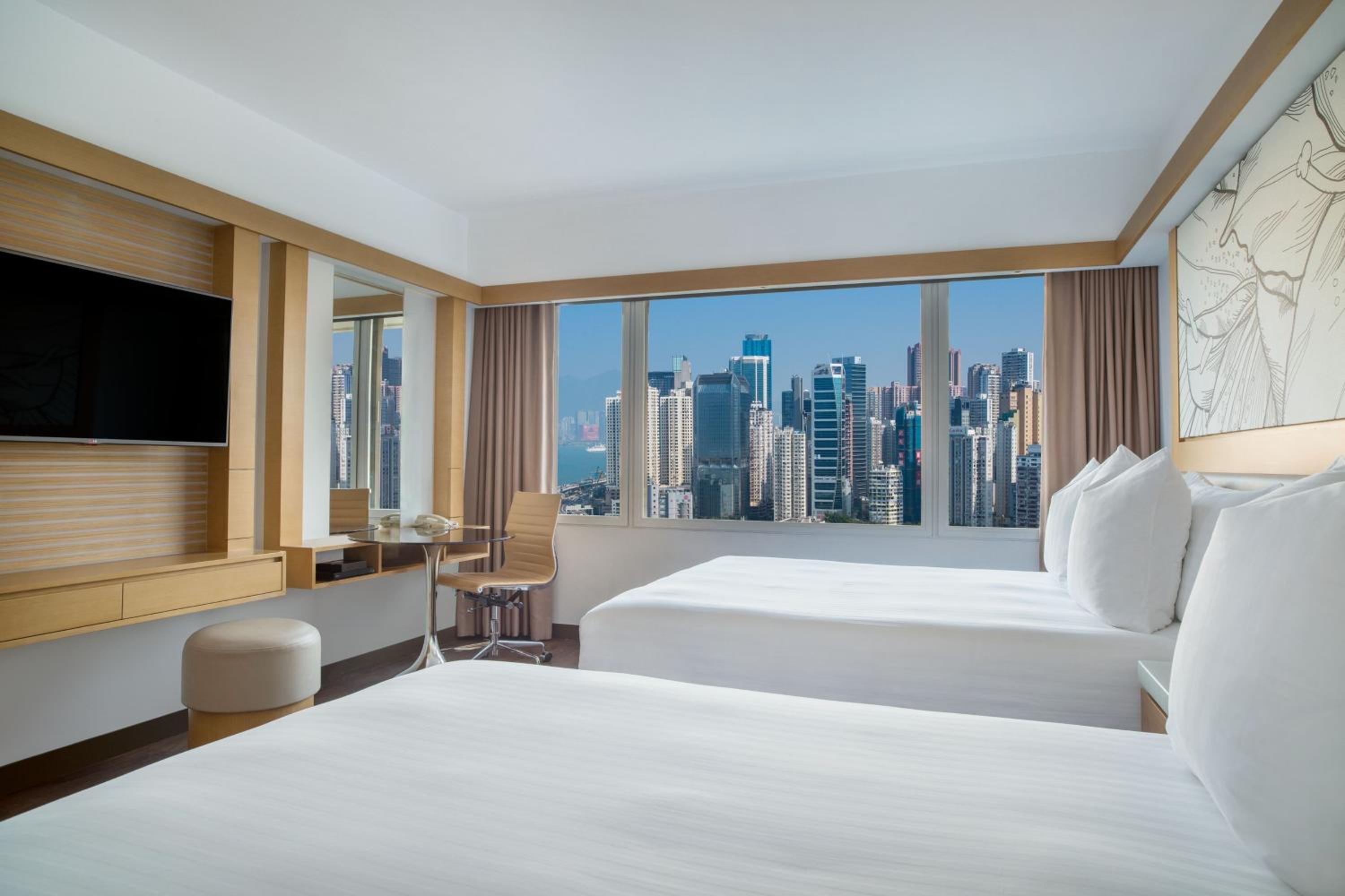 Family Queen Room with Two Queen Beds and Panoramic View