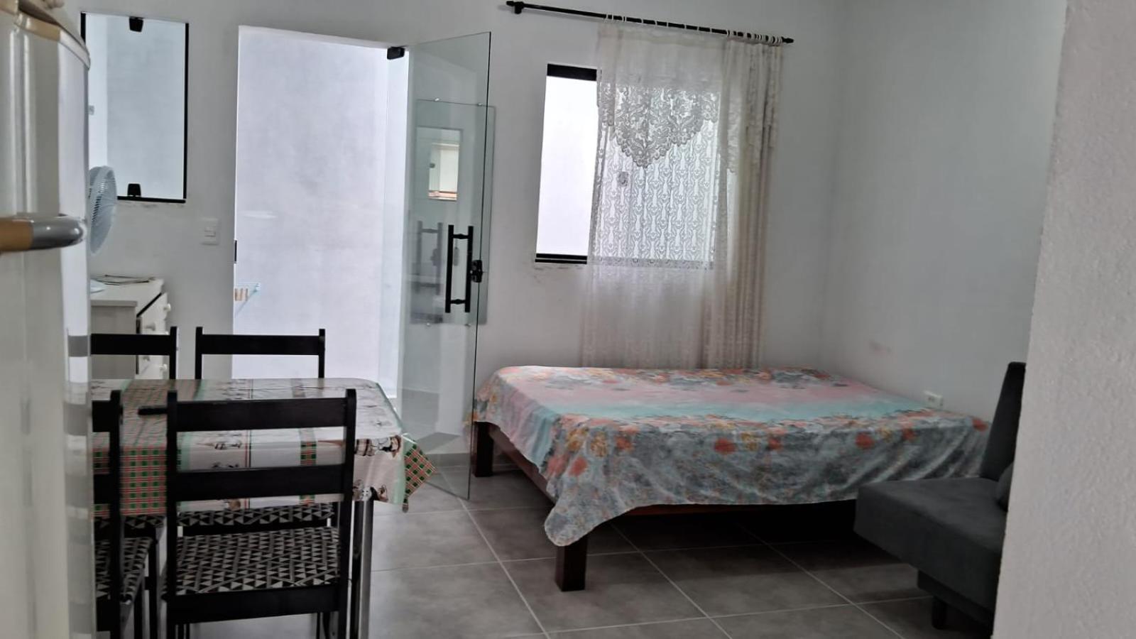 One-Bedroom House photo 3