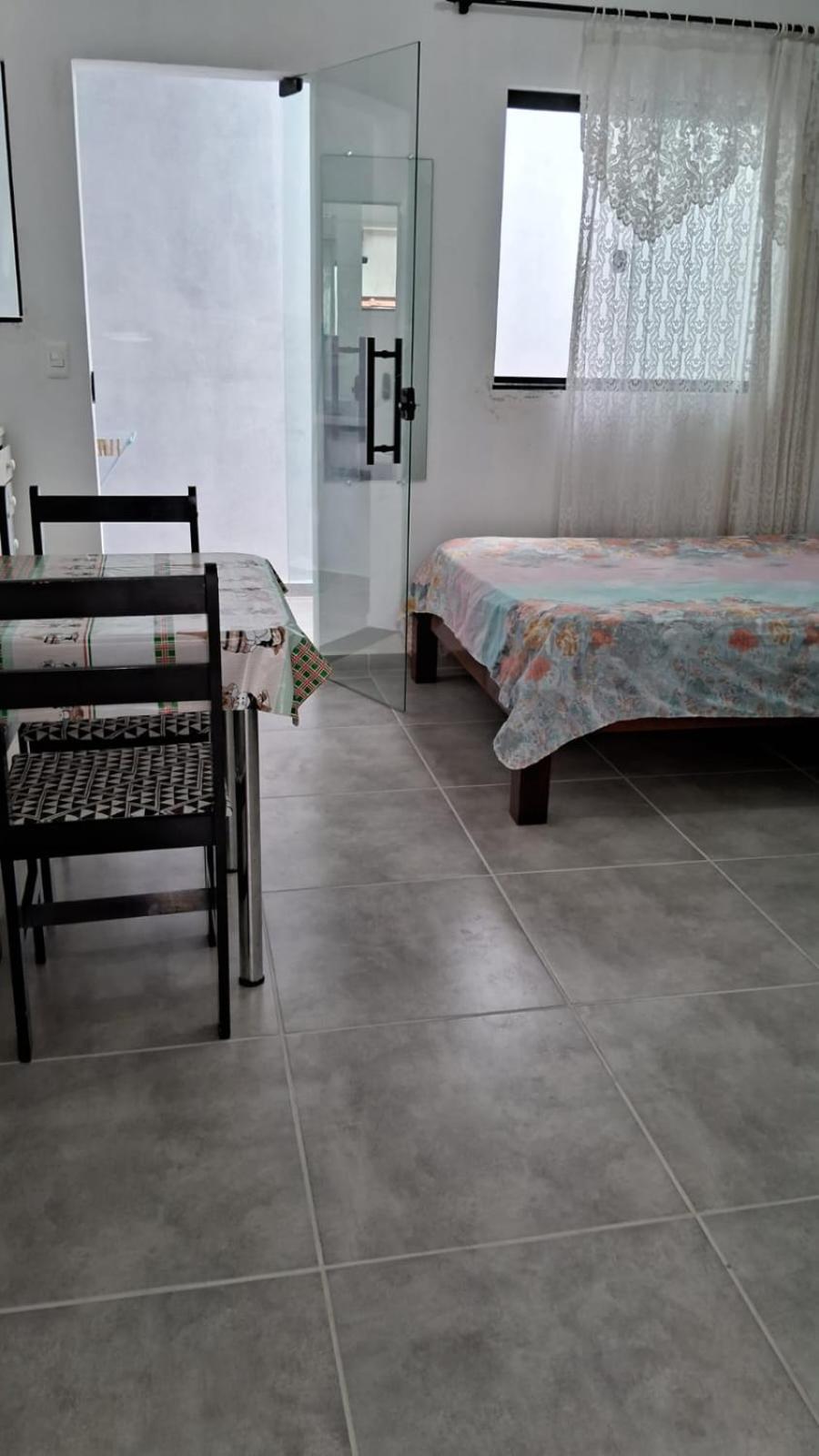 One-Bedroom House photo 2