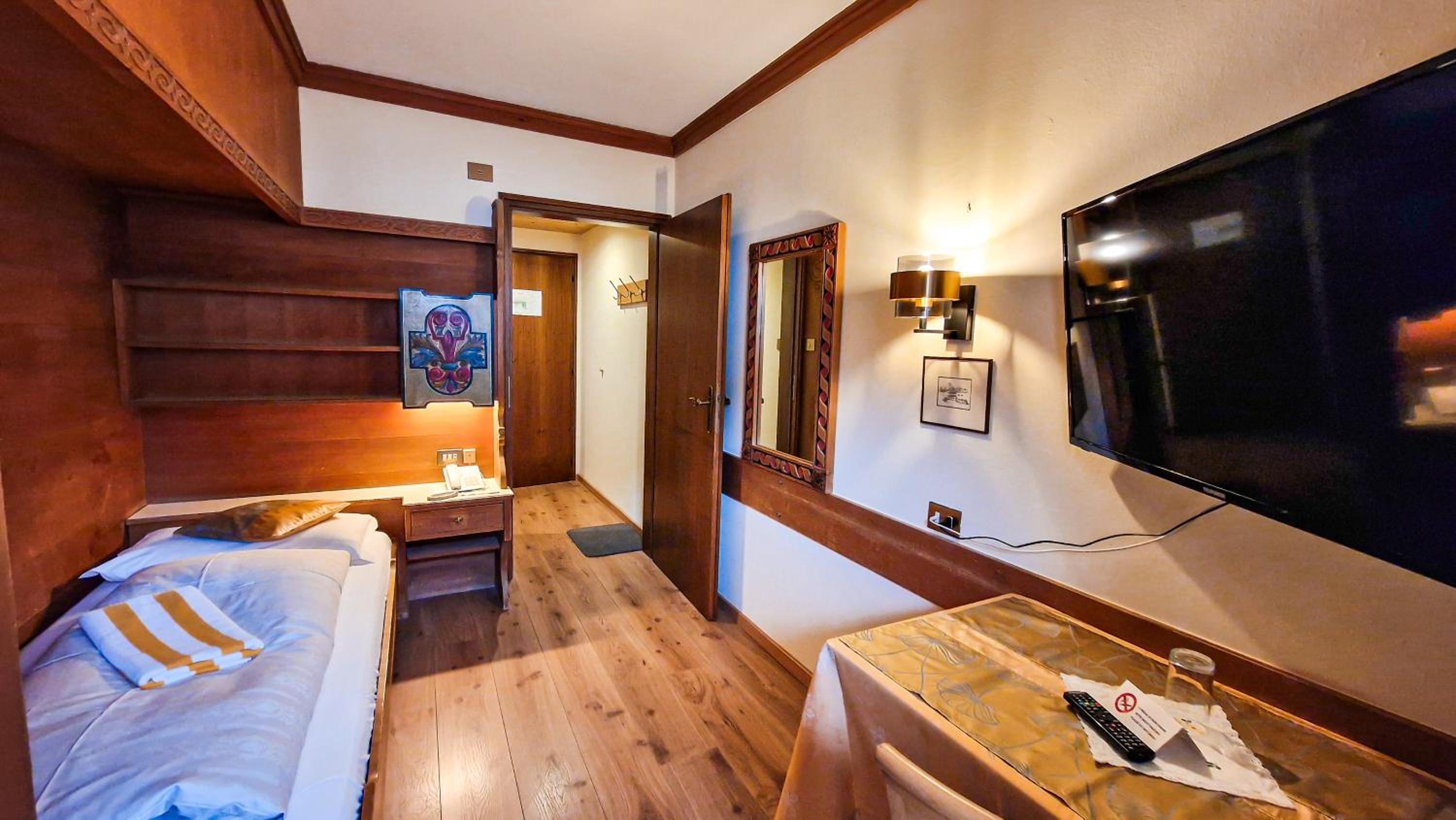 Single Room with Balcony