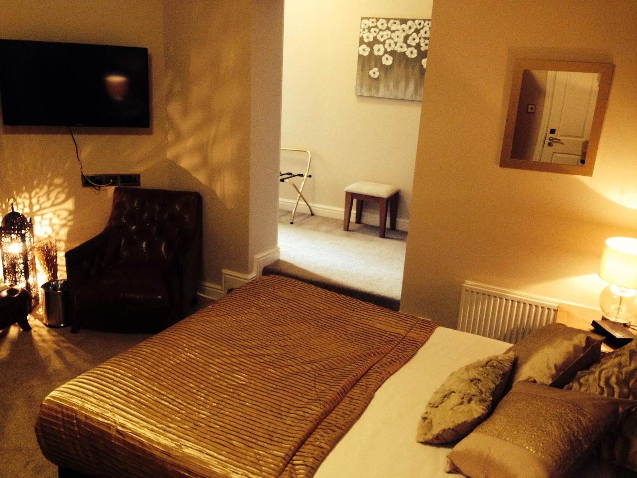Family Room photo 3