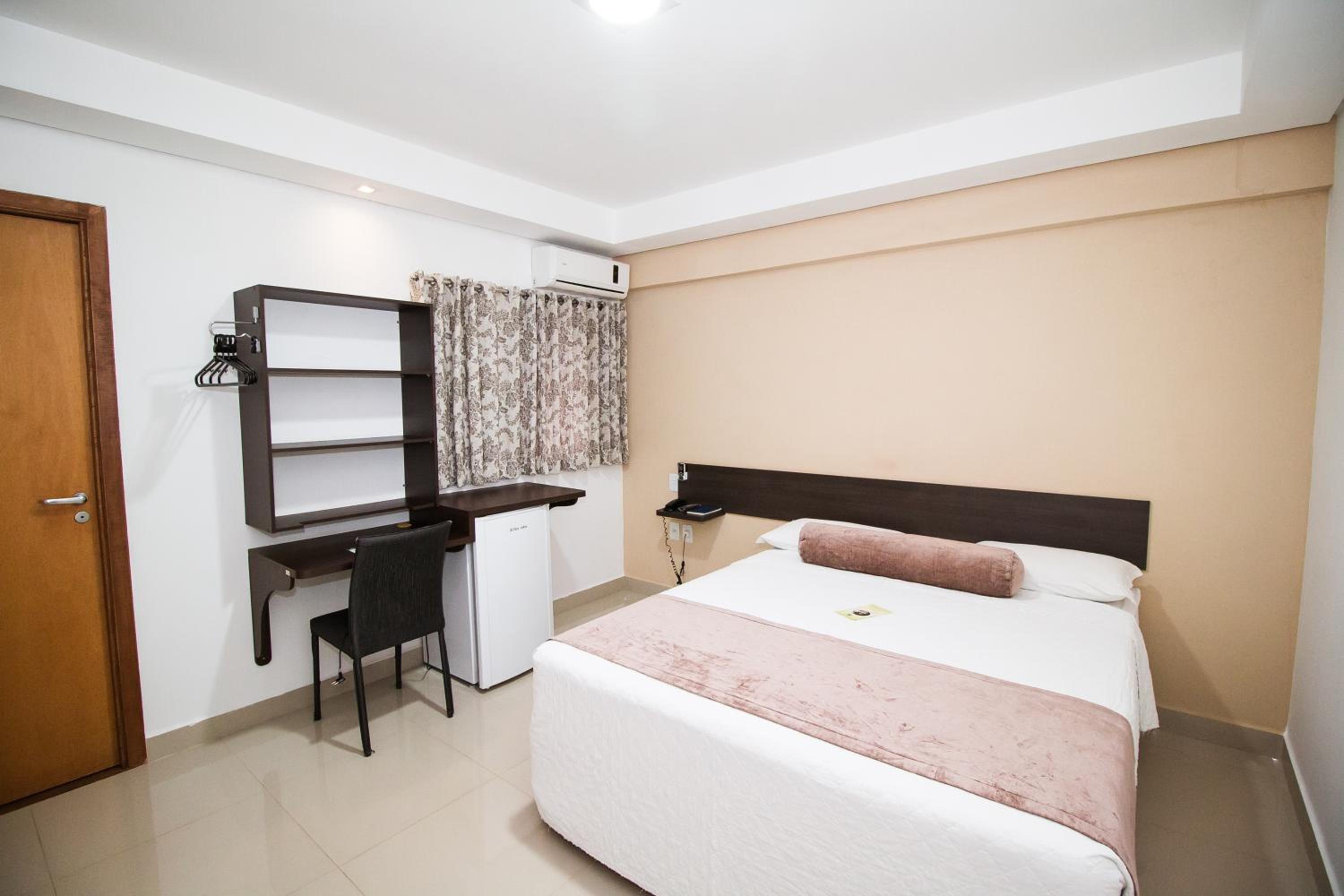 Large Double Room photo 3
