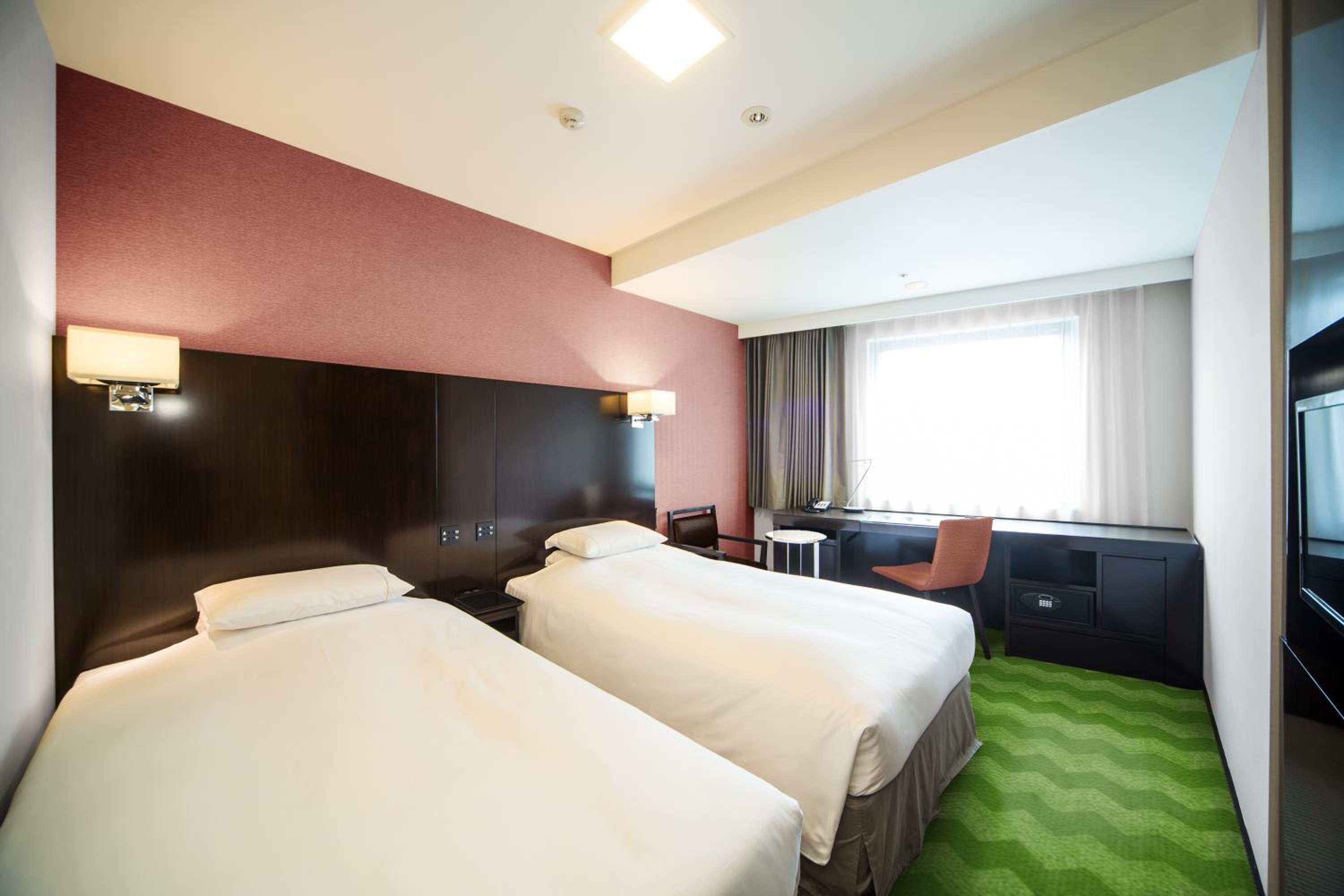 Standard Twin Room - Non-Smoking