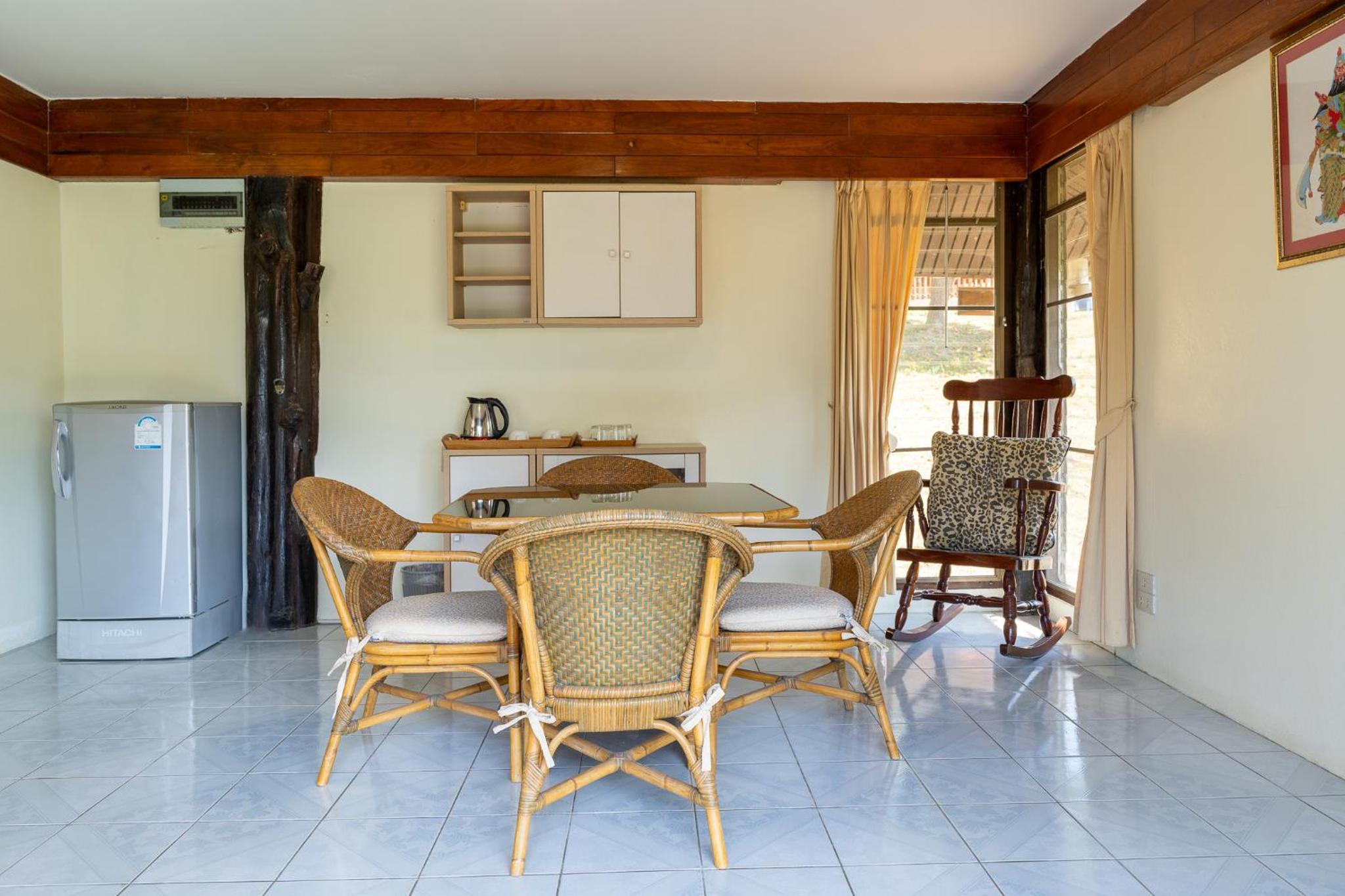 Two-Bedroom House - Photo 6