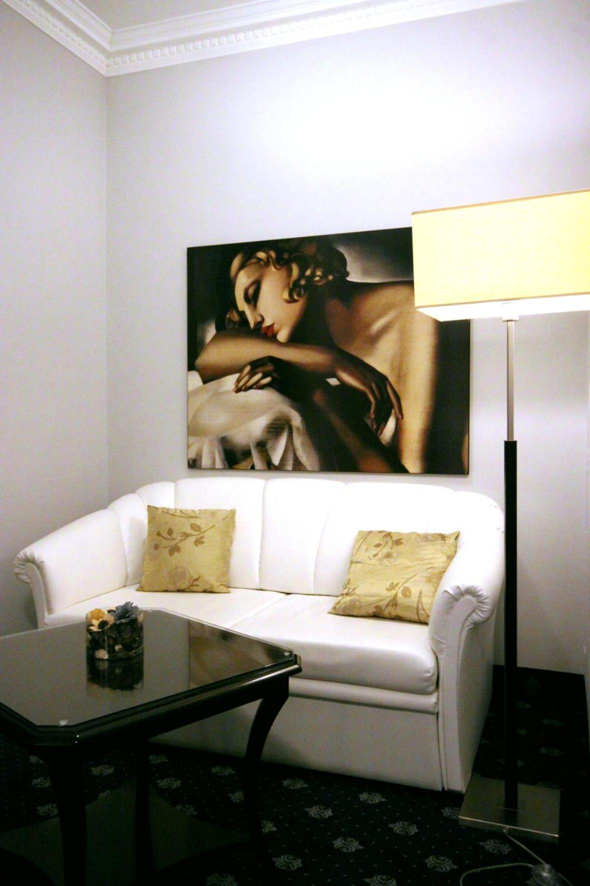 Large Double Room photo 2