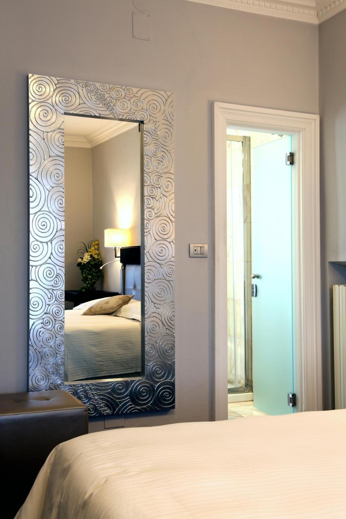 Large Double Room photo 3